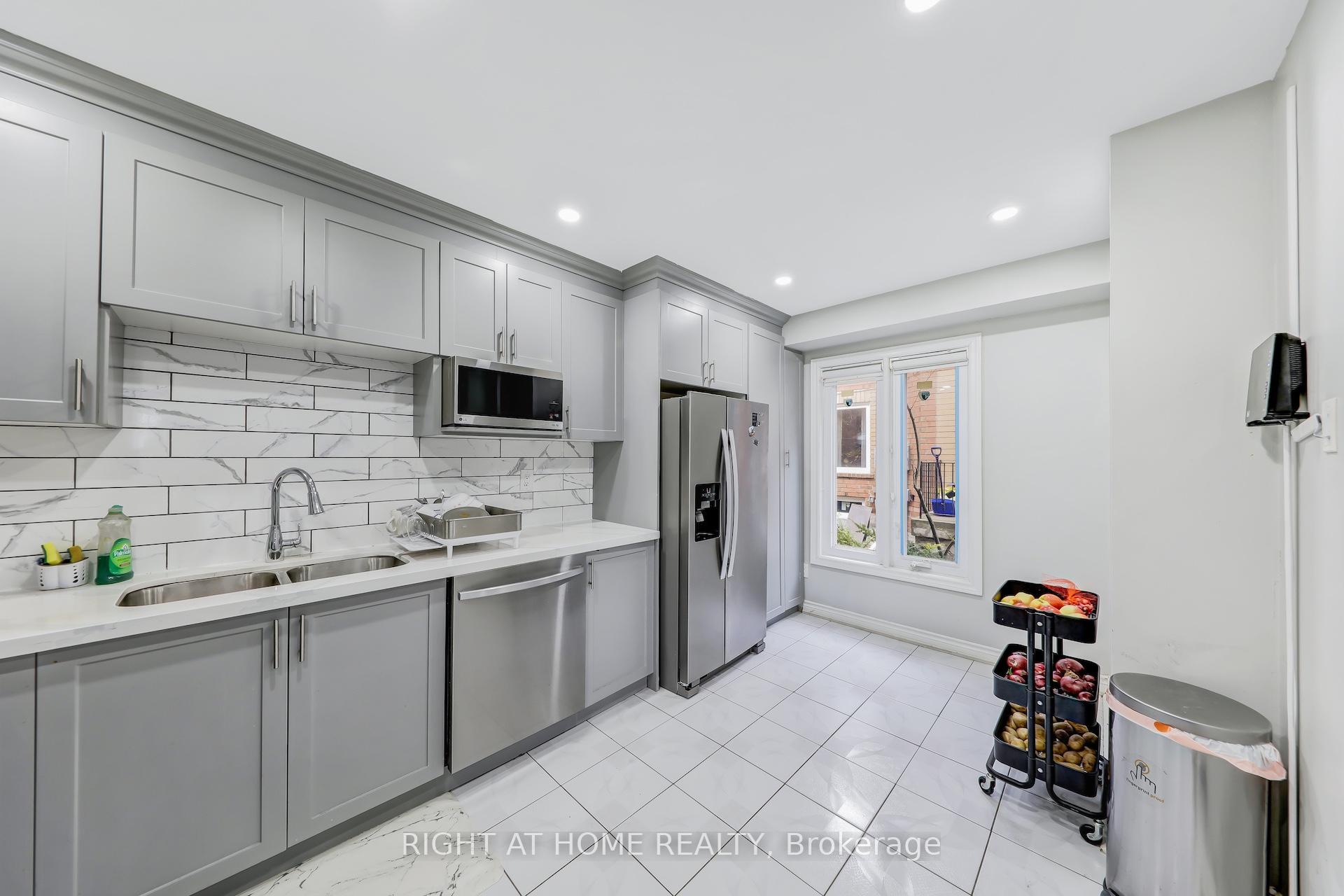 Photo 16 of 9900 Keele Street, Vaughan, Maple — HOMEH
