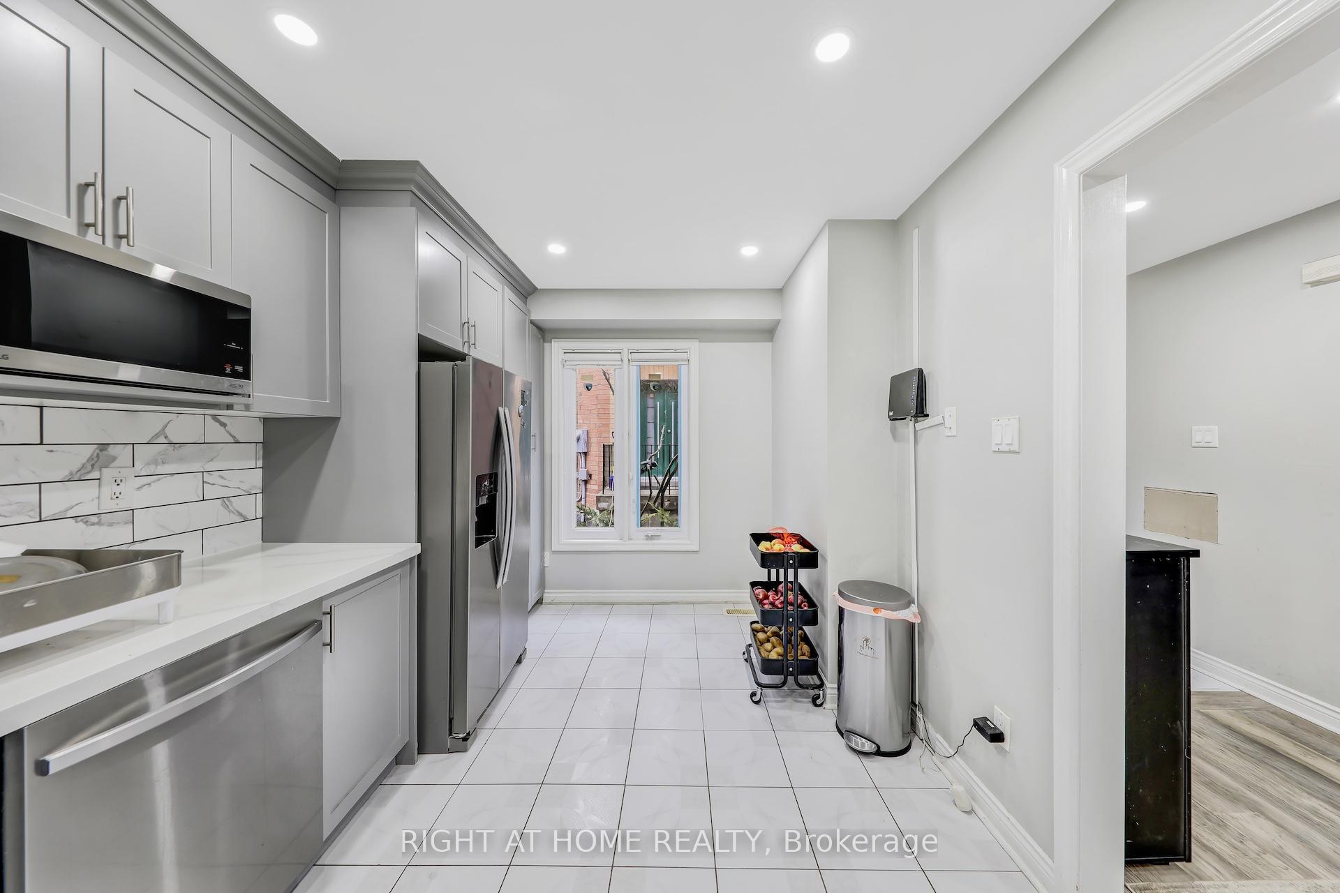 Photo 17 of 9900 Keele Street, Vaughan, Maple — HOMEH