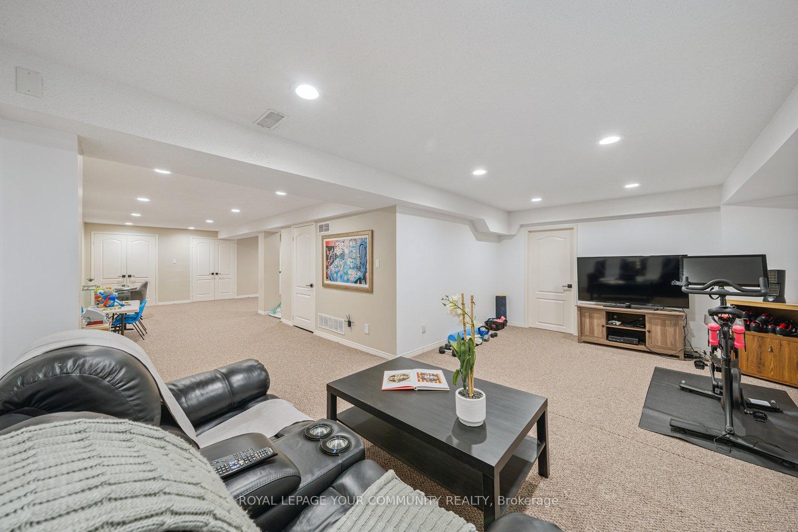 Photo 40 of 92 Mulholland Drive, Vaughan, Beverley Glen — HOMEH