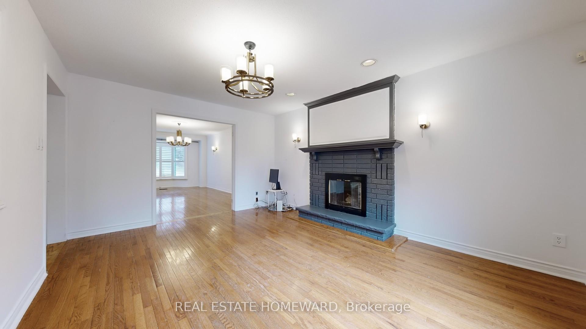 Photo 8 of Unit Main2nd, 62 Mcclenny Drive, Aurora, Aurora Highlands — HOMEH