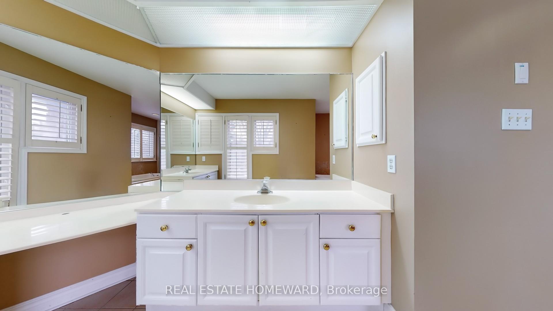 Photo 23 of Unit Main2nd, 62 Mcclenny Drive, Aurora, Aurora Highlands — HOMEH