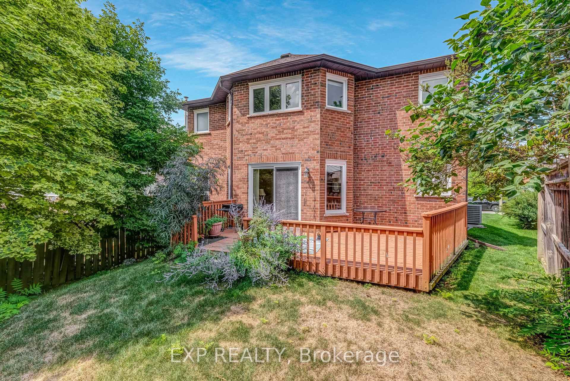 Photo 32 of 57 Twelve Oaks Drive, Aurora, Aurora Village — HOMEH