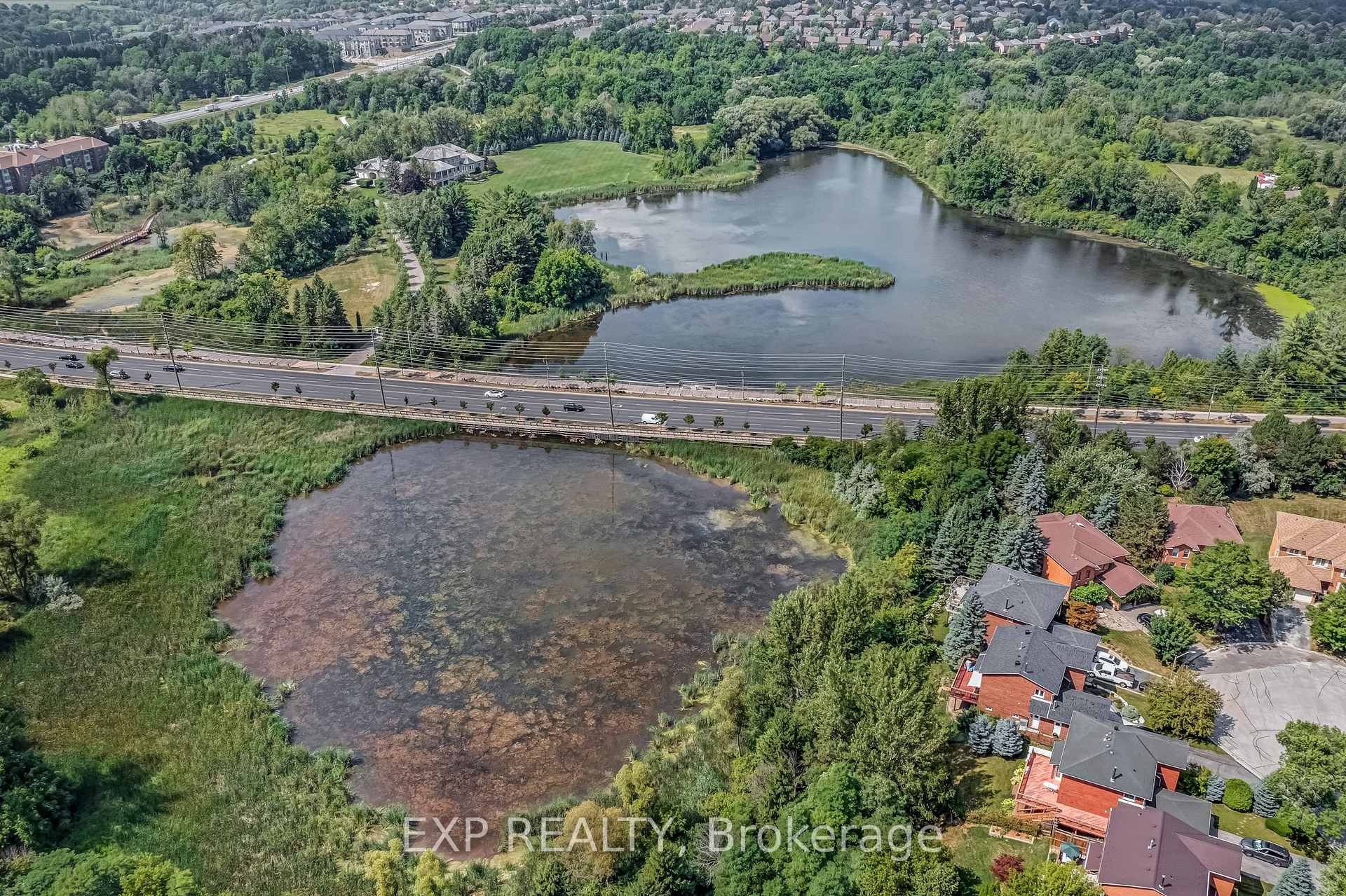 Photo 41 of 57 Twelve Oaks Drive, Aurora, Aurora Village — HOMEH