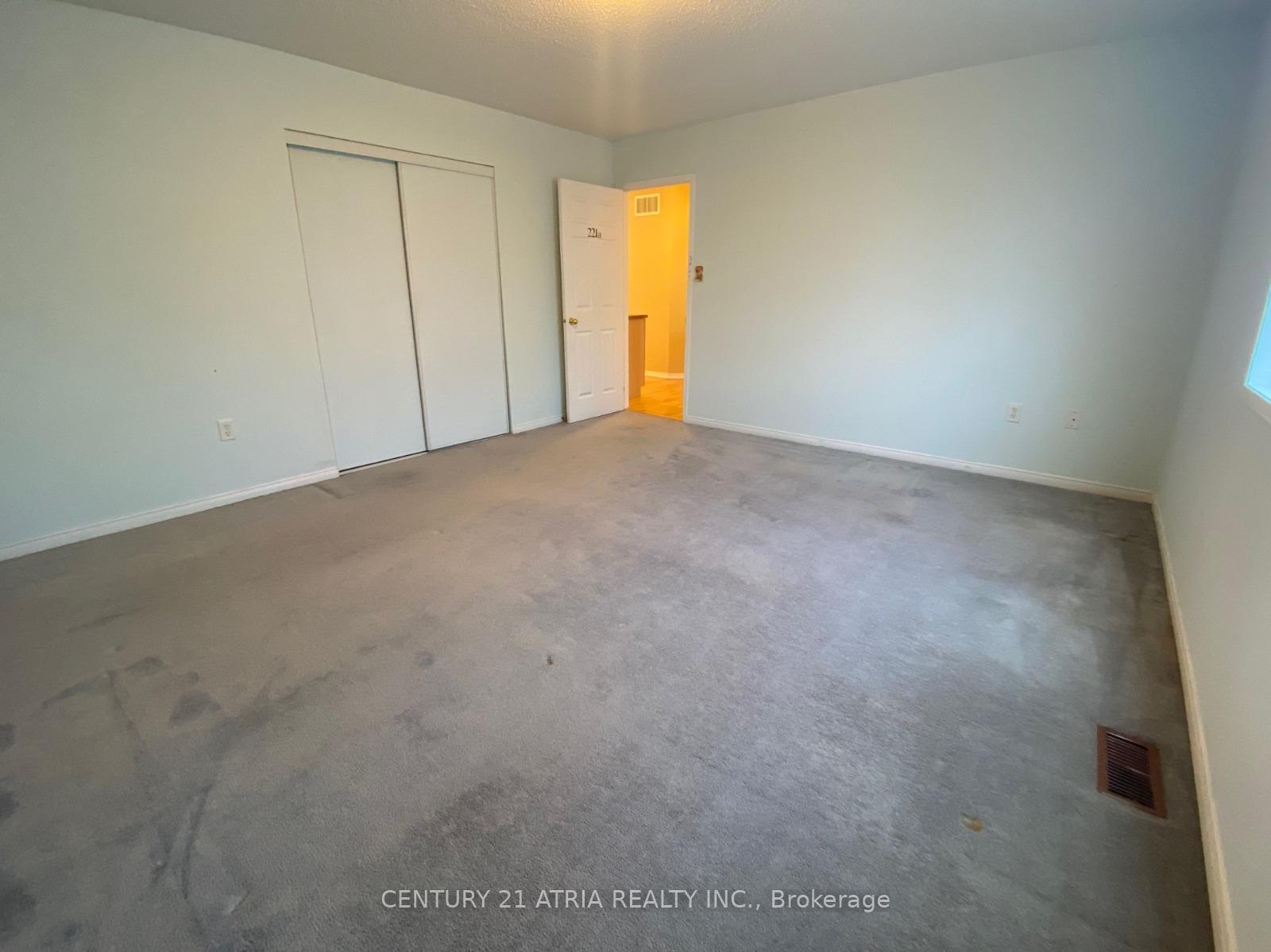 Photo 16 of 8 Hoile Drive, Ajax, South East — HOMEH