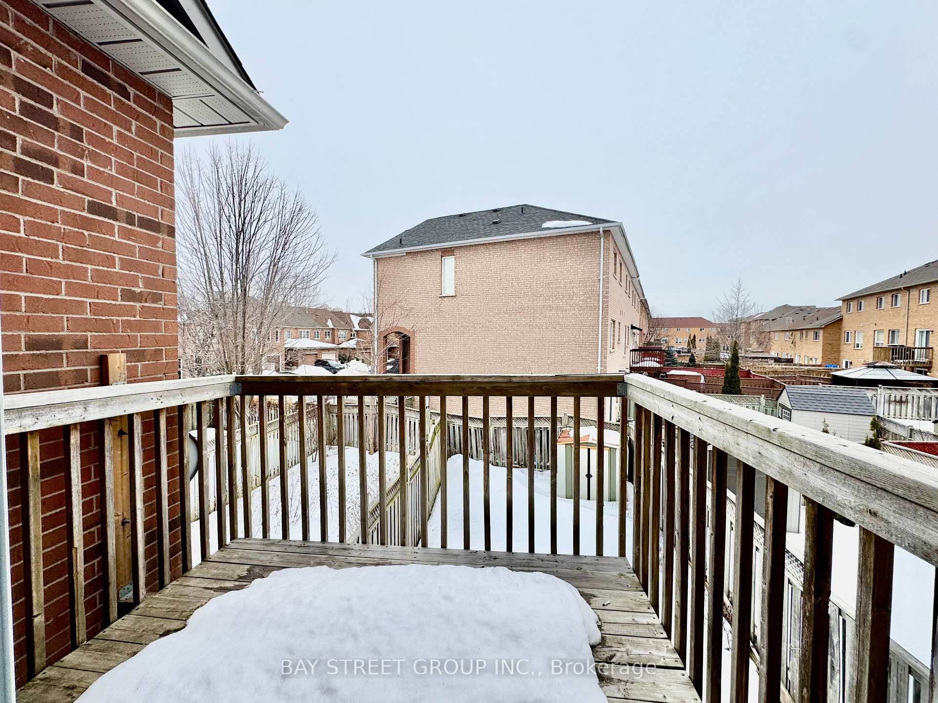 Photo 26 of 63 Lucena Crescent, Vaughan, Maple — HOMEH