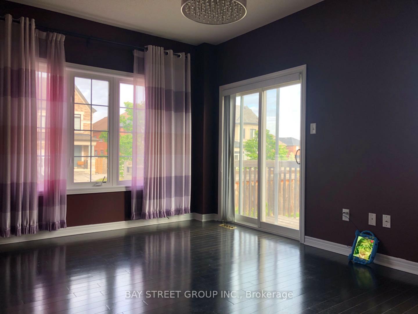 Photo 3 of 1 Borjana Boulevard, Vaughan, Patterson — HOMEH