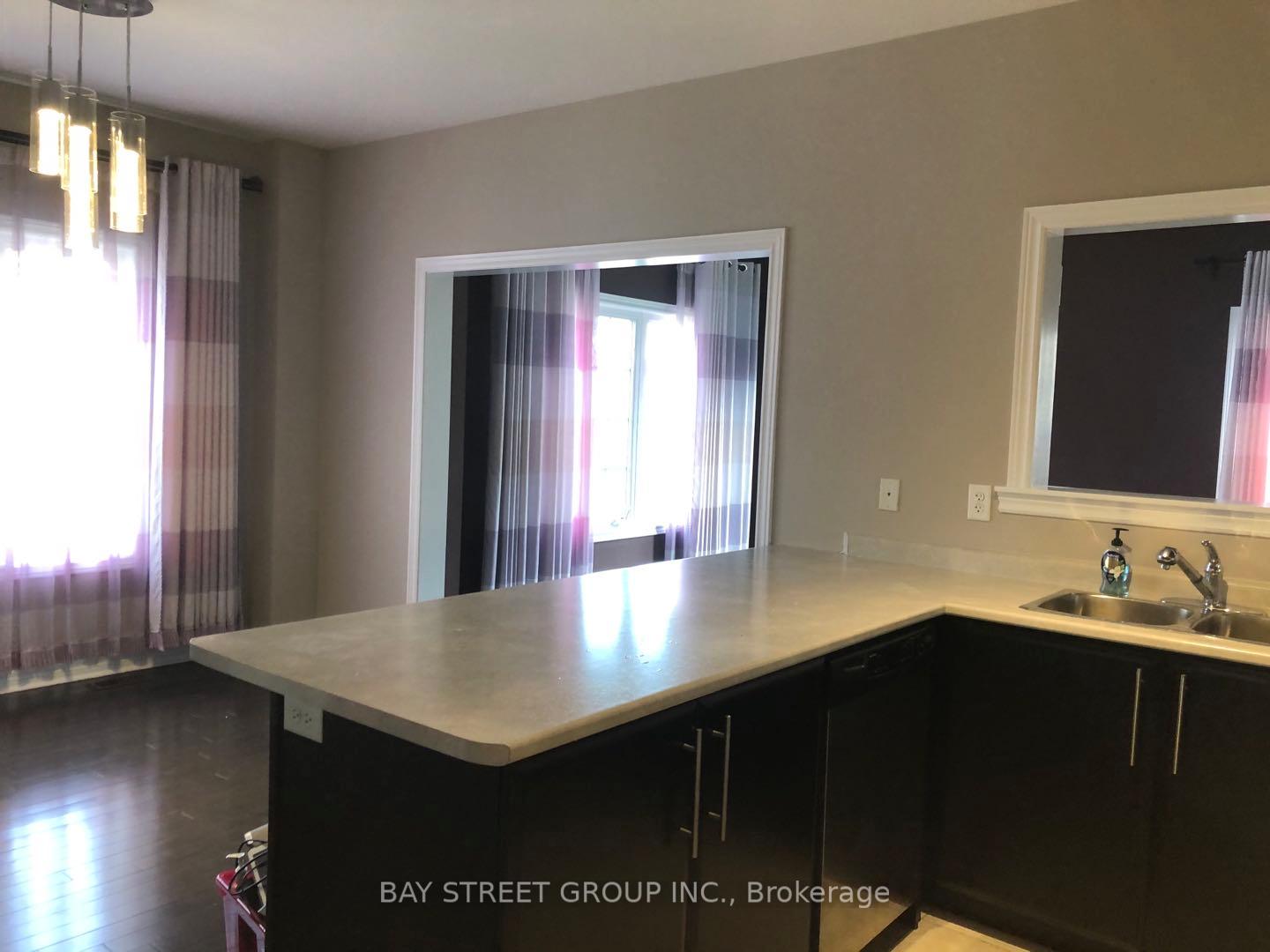 Photo 6 of 1 Borjana Boulevard, Vaughan, Patterson — HOMEH