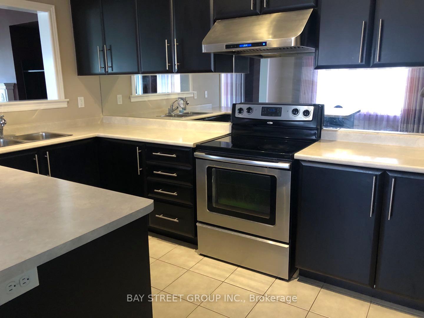 Photo 7 of 1 Borjana Boulevard, Vaughan, Patterson — HOMEH