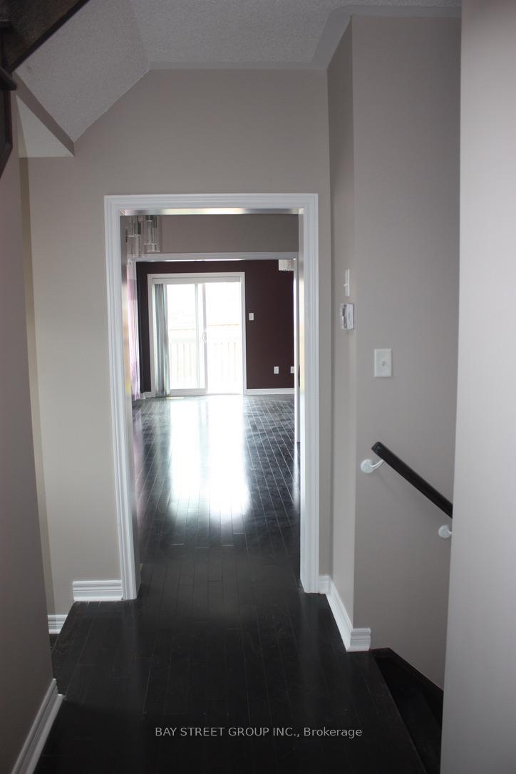 Photo 8 of 1 Borjana Boulevard, Vaughan, Patterson — HOMEH
