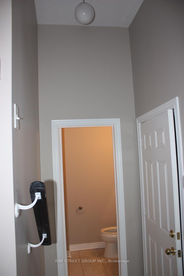 Photo 11 of 1 Borjana Boulevard, Vaughan, Patterson — HOMEH