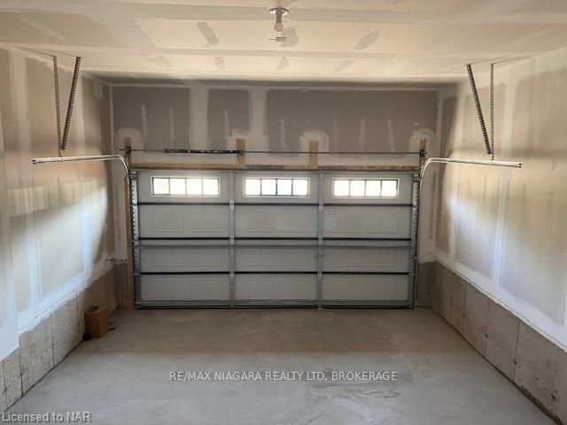 Photo 17 of 240 Forks Road, Welland, Dain City — HOMEH