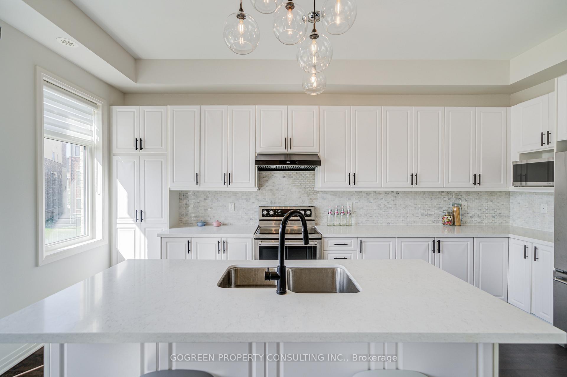 Photo 14 of 242 Thomas Cook Avenue, Vaughan, Patterson — HOMEH