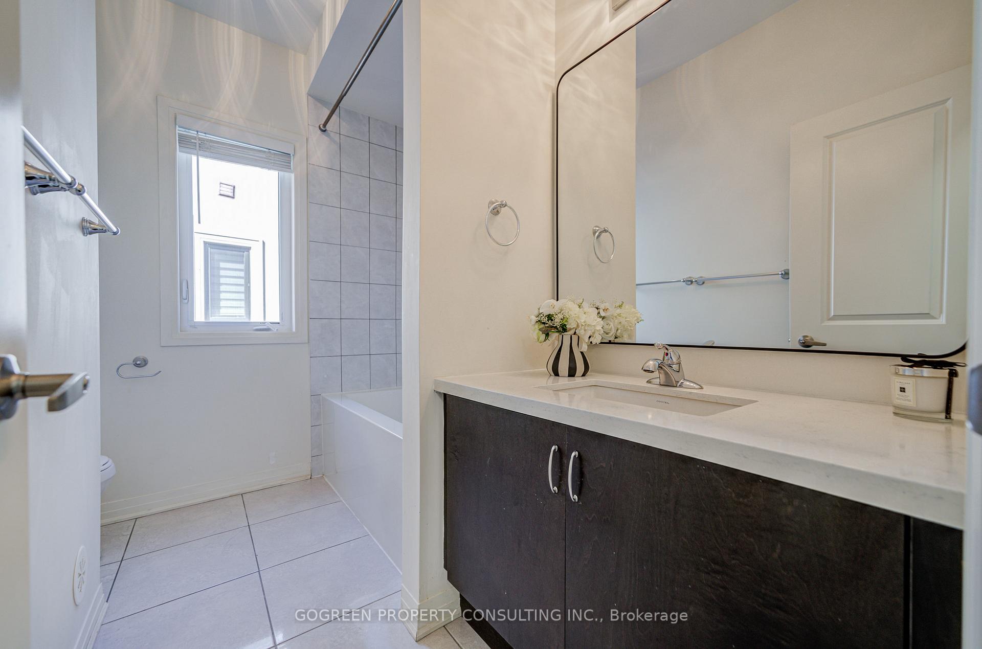 Photo 30 of 242 Thomas Cook Avenue, Vaughan, Patterson — HOMEH