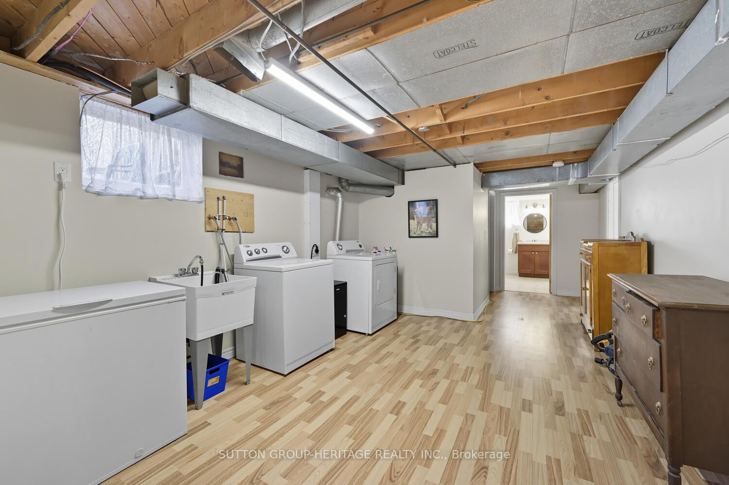 Photo 24 of 904 Walton Boulevard, Whitby, Williamsburg — HOMEH