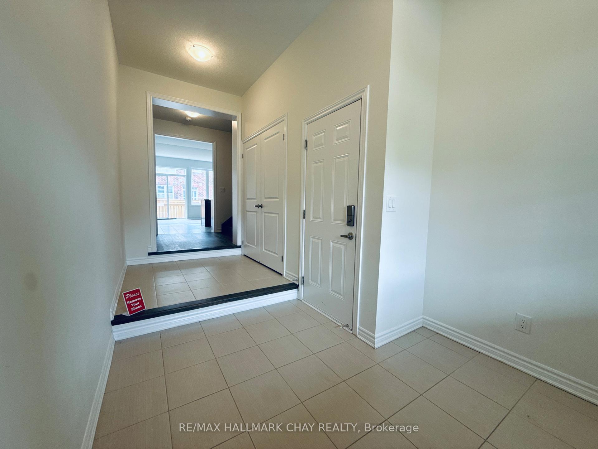 Photo 6 of 17 Sutcliffe Drive, Whitby, Rolling Acres — HOMEH
