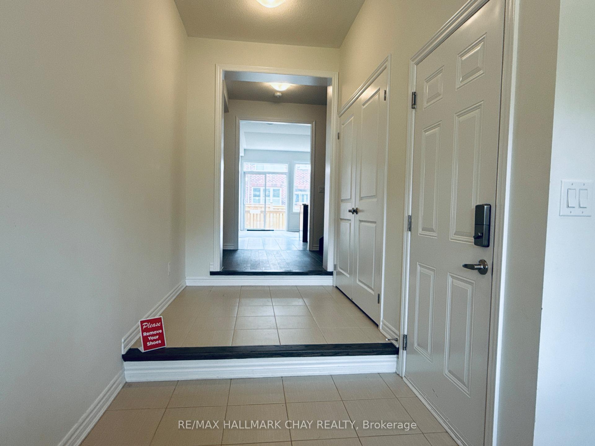 Photo 7 of 17 Sutcliffe Drive, Whitby, Rolling Acres — HOMEH