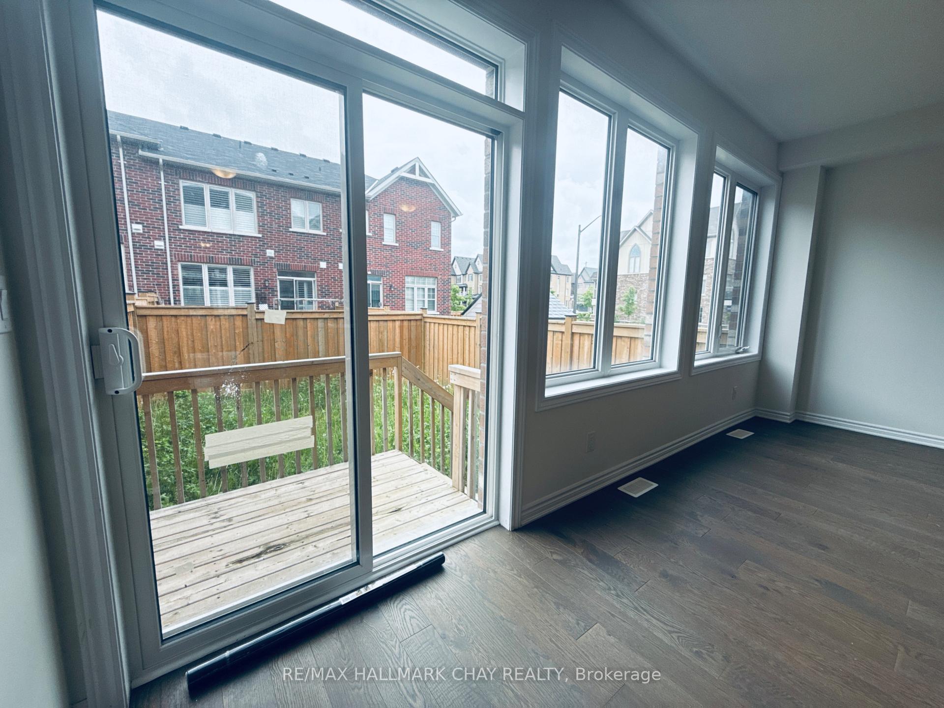Photo 11 of 17 Sutcliffe Drive, Whitby, Rolling Acres — HOMEH