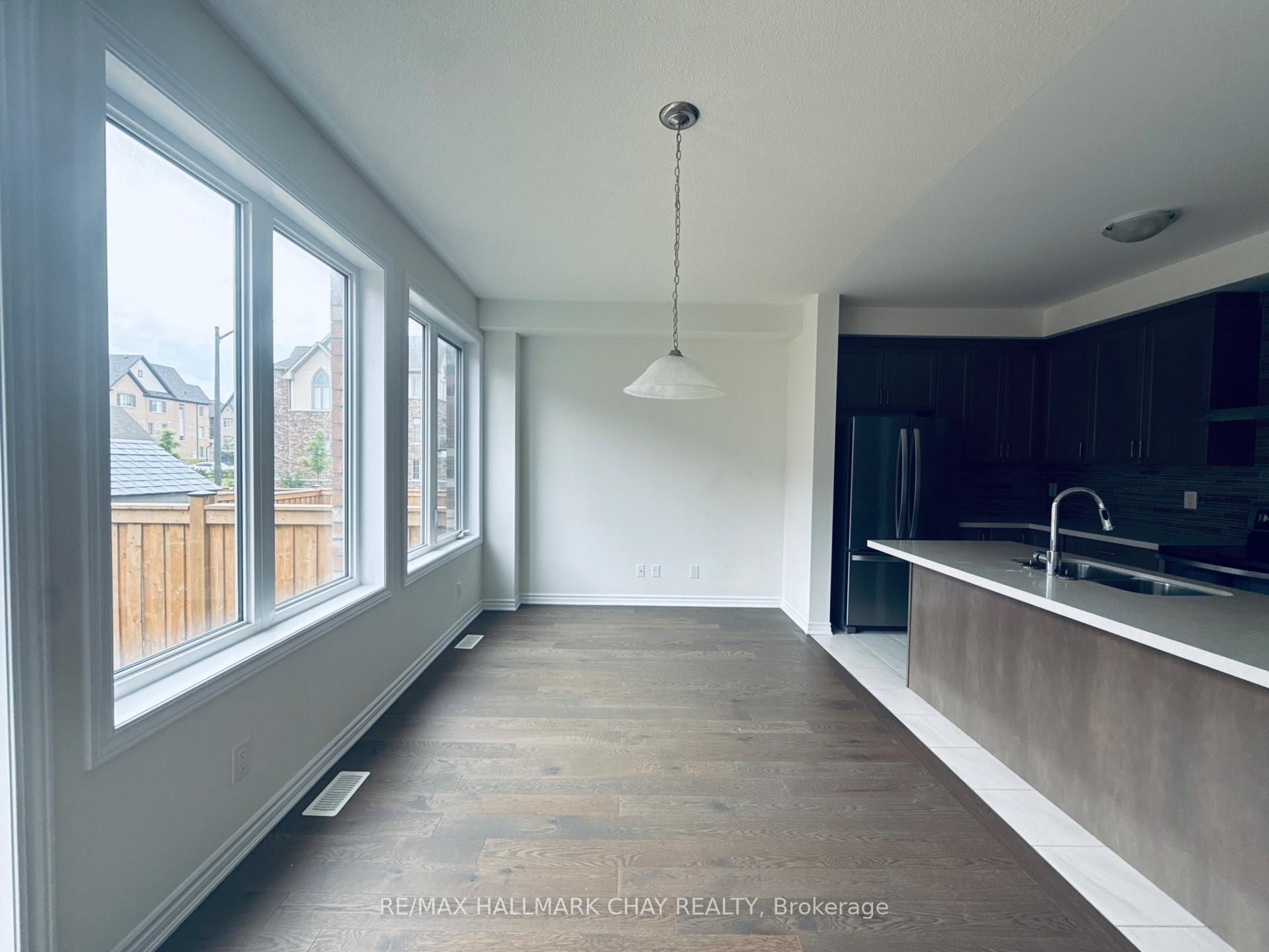 Photo 13 of 17 Sutcliffe Drive, Whitby, Rolling Acres — HOMEH