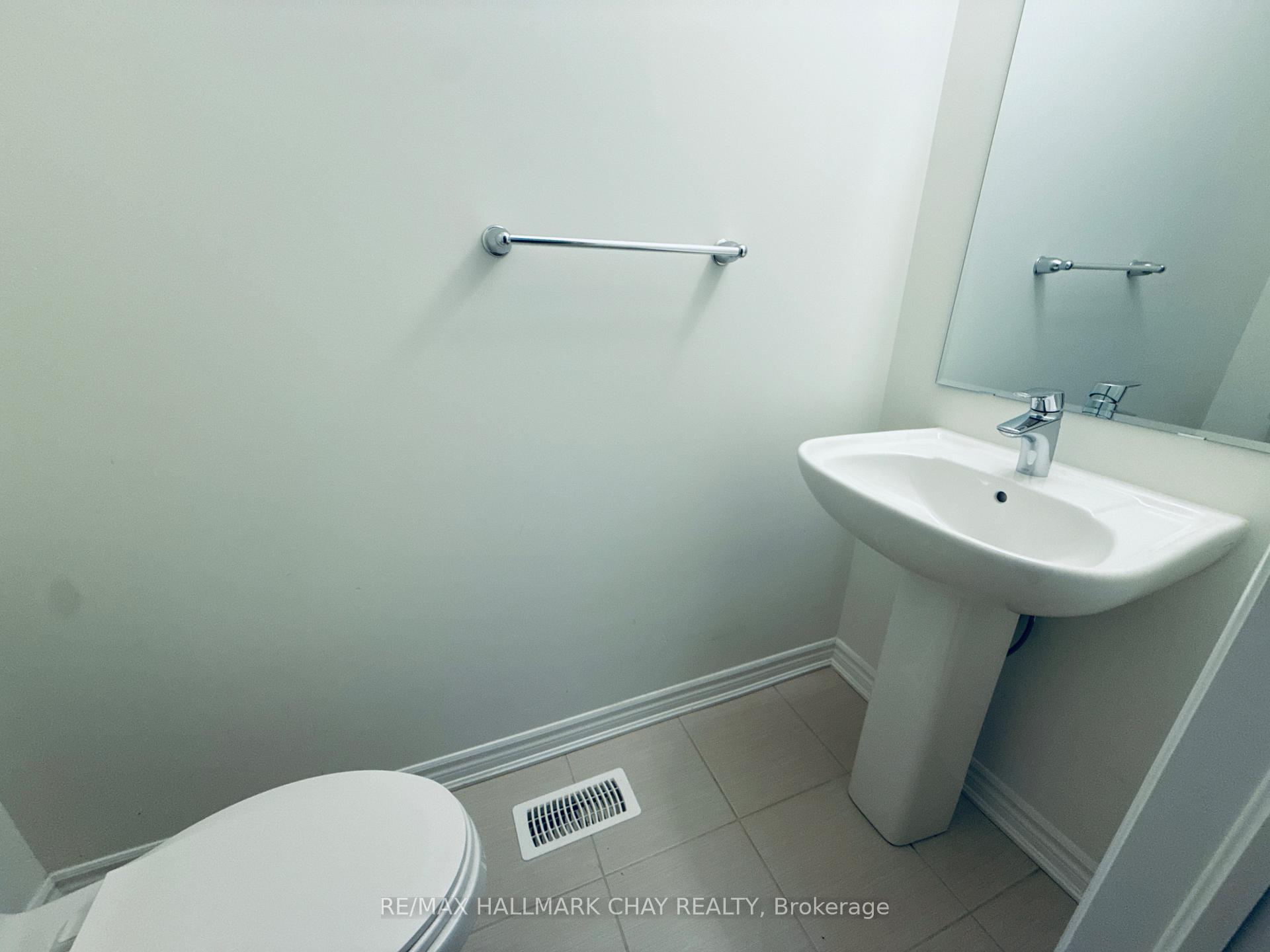 Photo 27 of 17 Sutcliffe Drive, Whitby, Rolling Acres — HOMEH