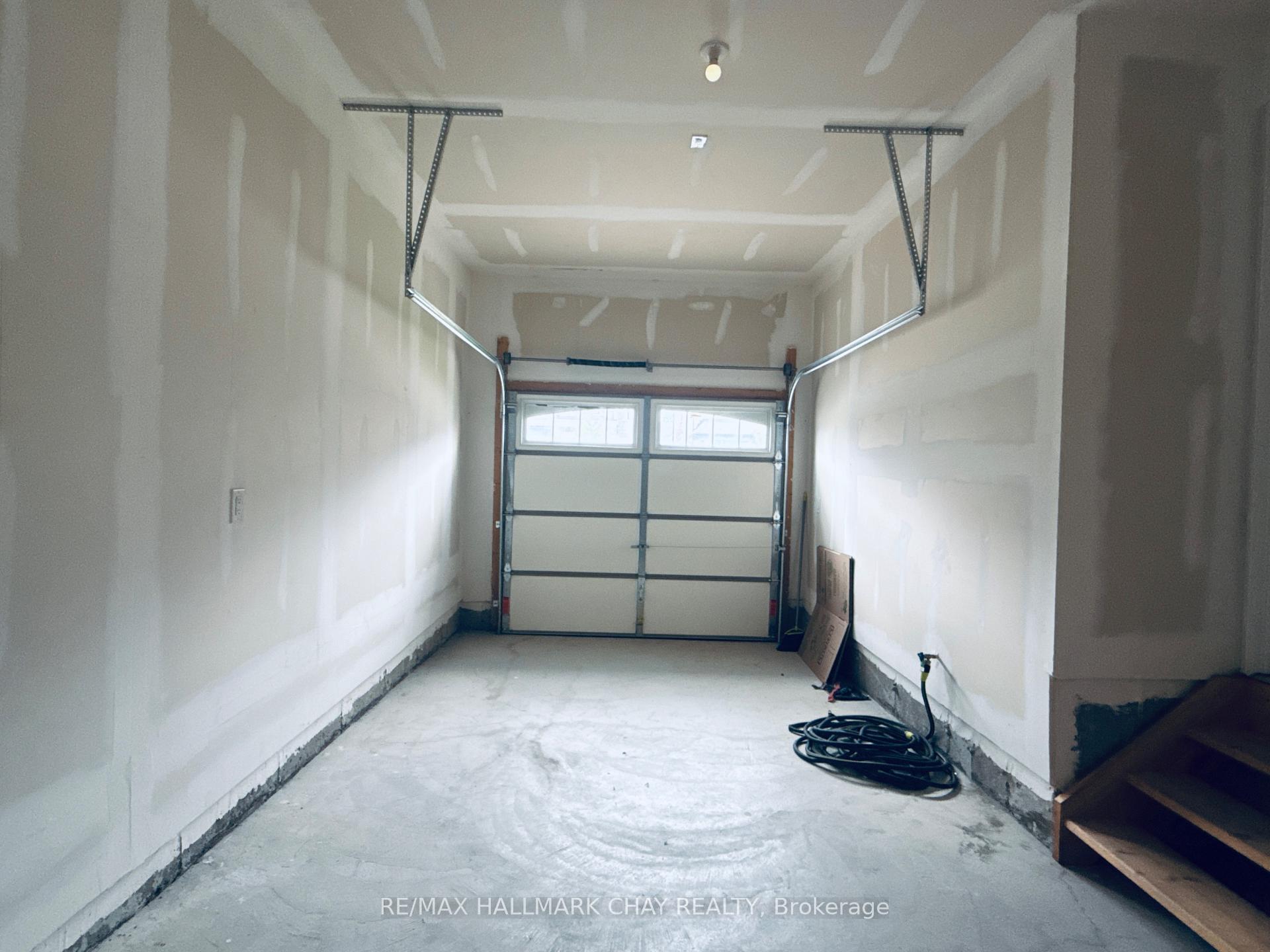 Photo 34 of 17 Sutcliffe Drive, Whitby, Rolling Acres — HOMEH
