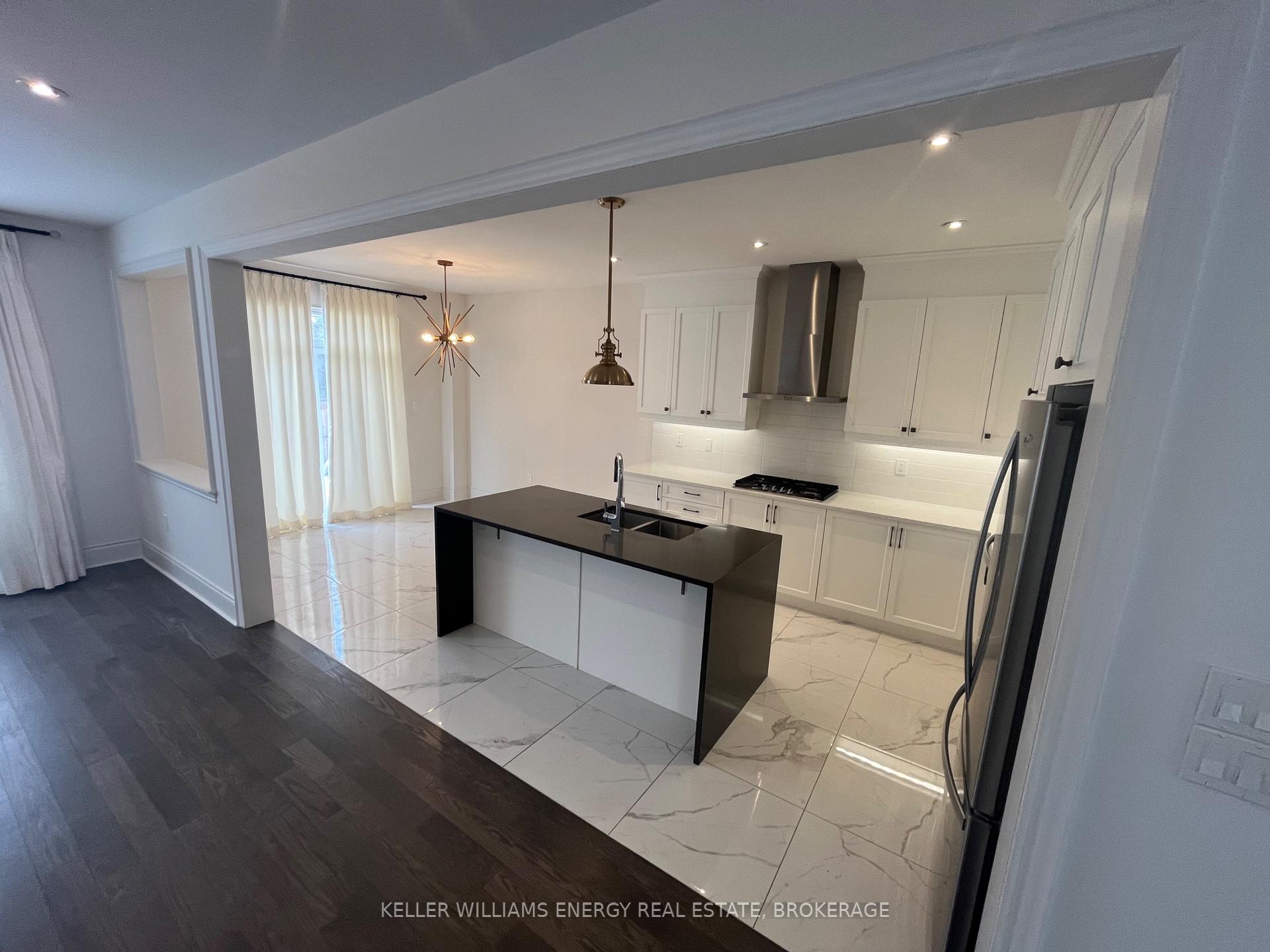 Photo 5 of 74 Braebrook Drive, Whitby, Rolling Acres — HOMEH