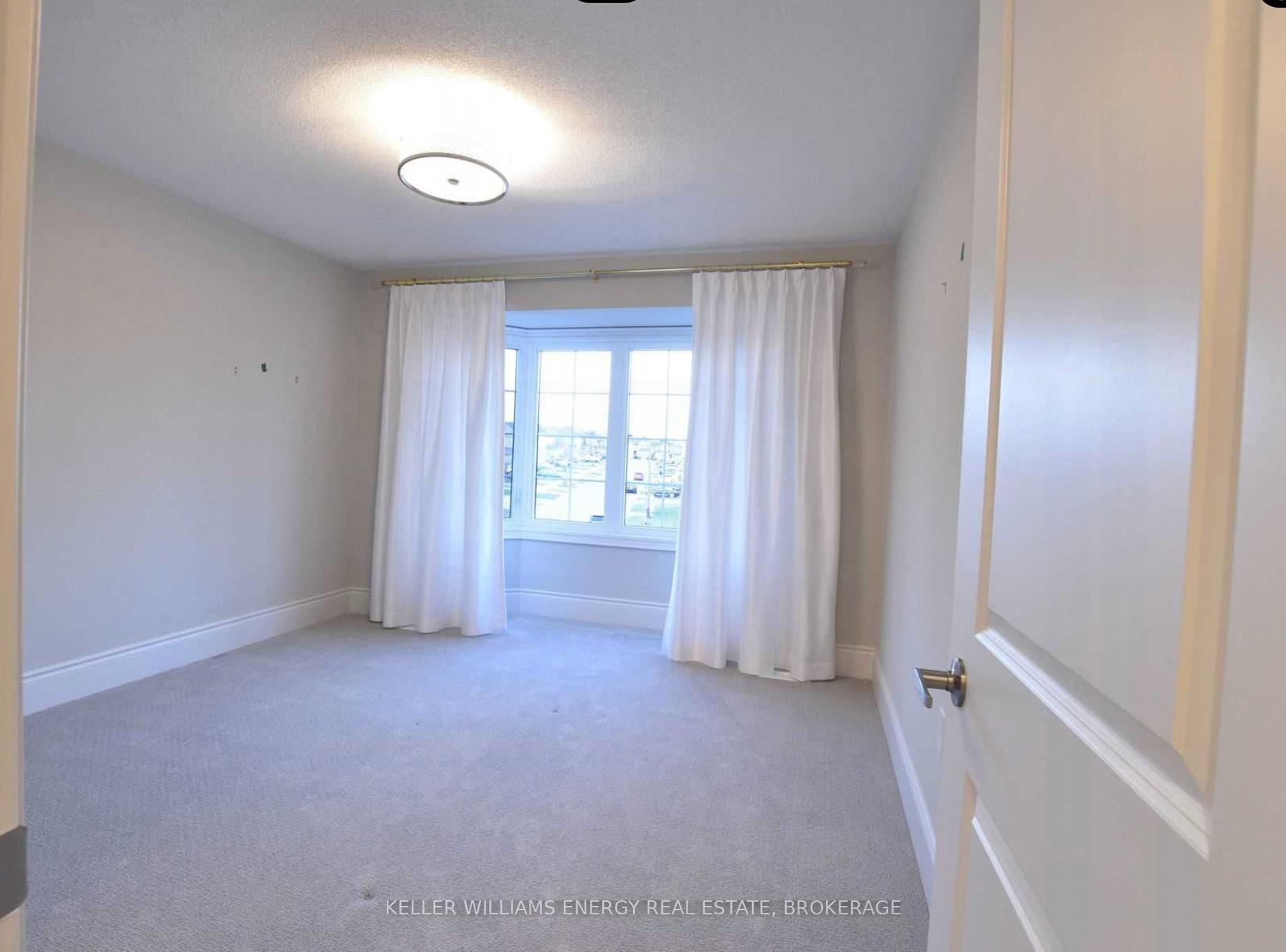 Photo 16 of 74 Braebrook Drive, Whitby, Rolling Acres — HOMEH
