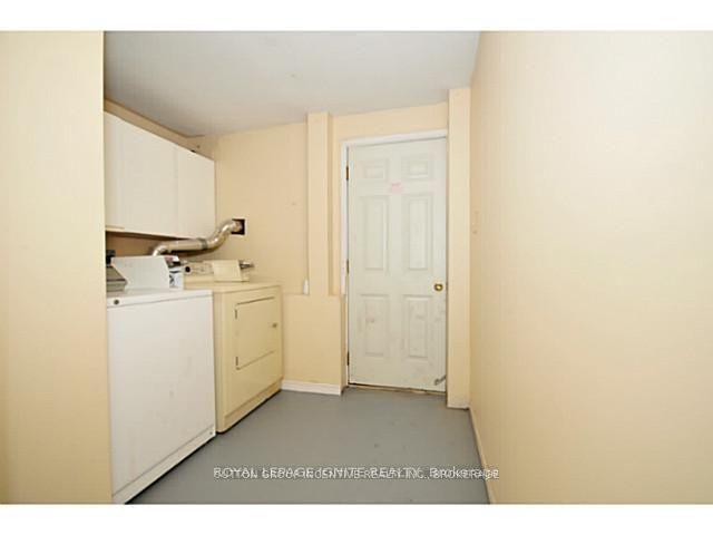 Photo 4 of Unit Room #2, 65 Hickling Trail, Barrie, Grove East — HOMEH