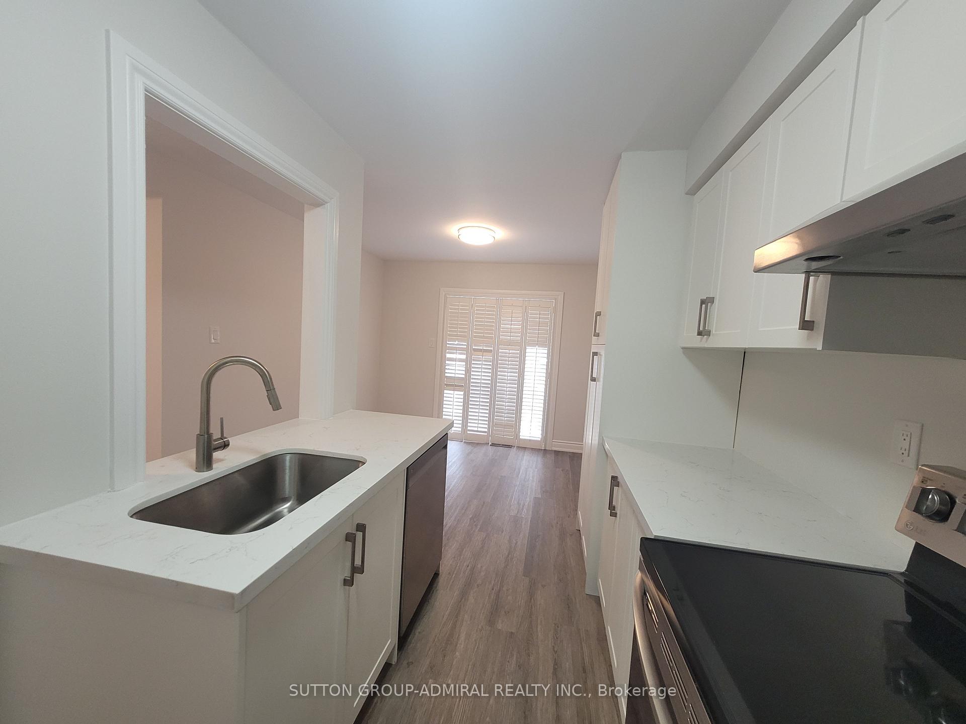 Photo 14 of 16 Marathon Avenue, Vaughan, Patterson — HOMEH