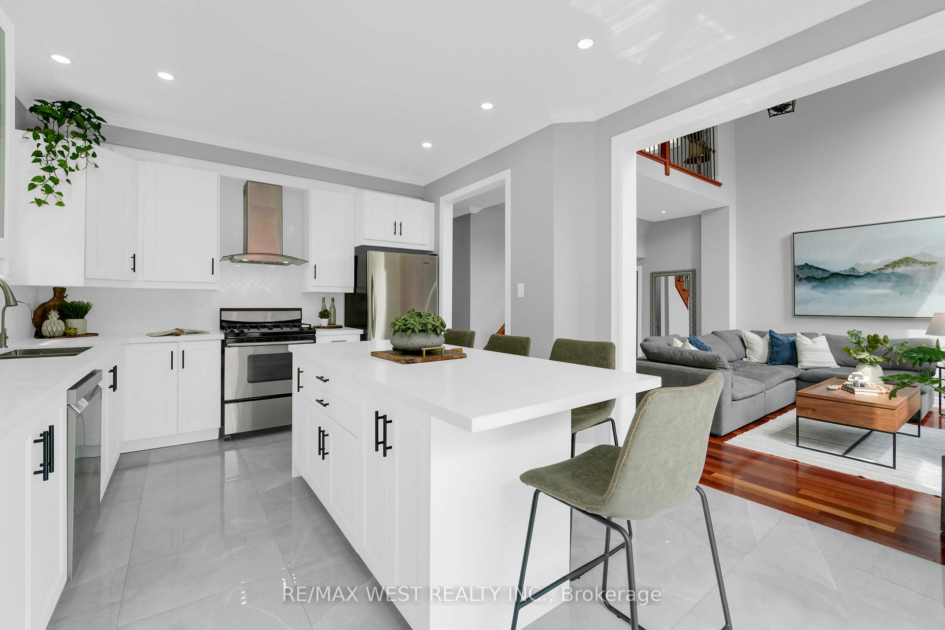Photo 21 of 19 Haverhill Terrace, Aurora, Bayview Wellington — HOMEH