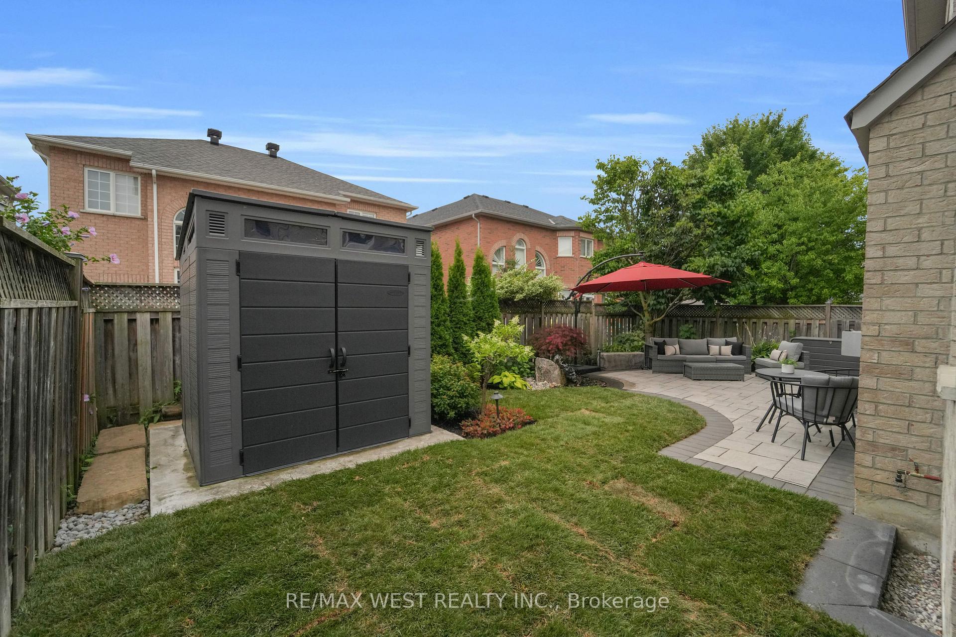 Photo 39 of 19 Haverhill Terrace, Aurora, Bayview Wellington — HOMEH