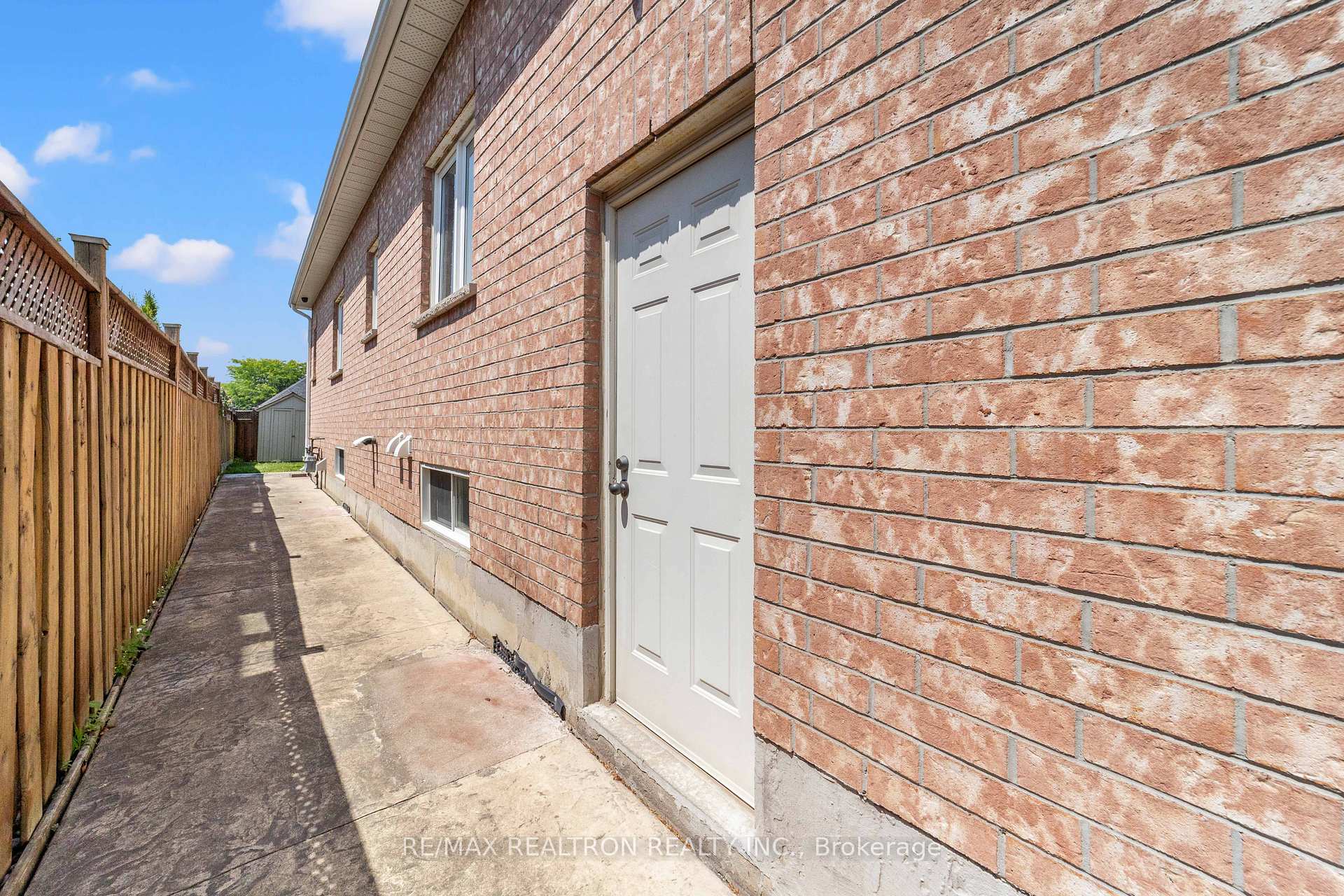 Photo 44 of 86 Novaview Crescent, Vaughan, East Woodbridge — HOMEH