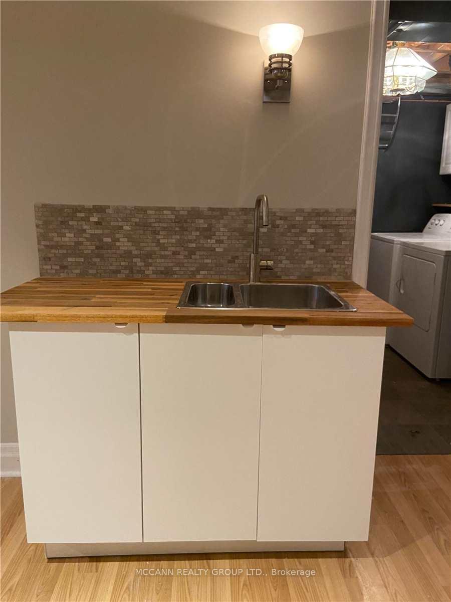 Photo 5 of Unit Bsmnt, 132 Colombo Crescent, Vaughan, Maple — HOMEH