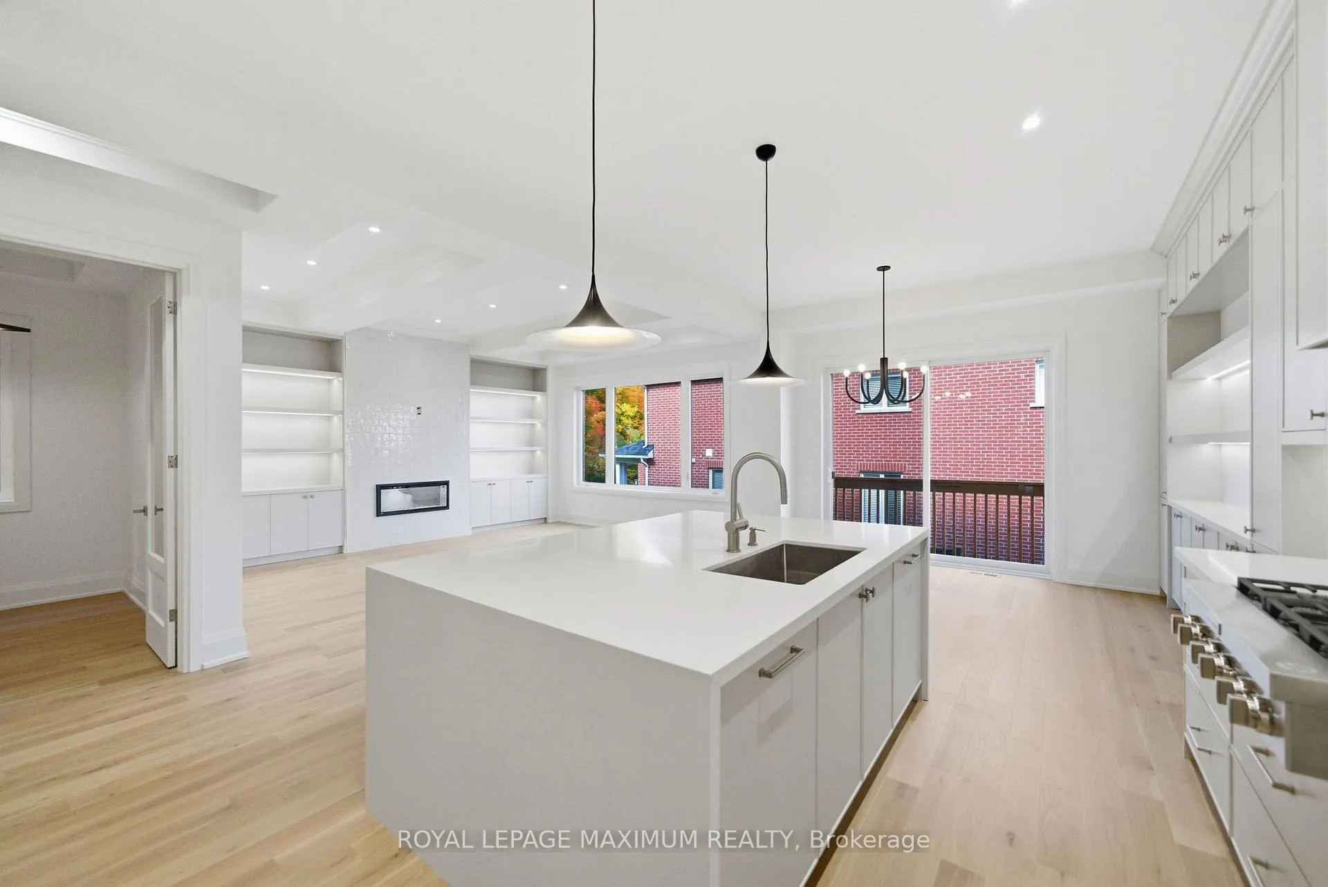 Photo 10 of 6 Donsgrove Court, Vaughan, Patterson — HOMEH