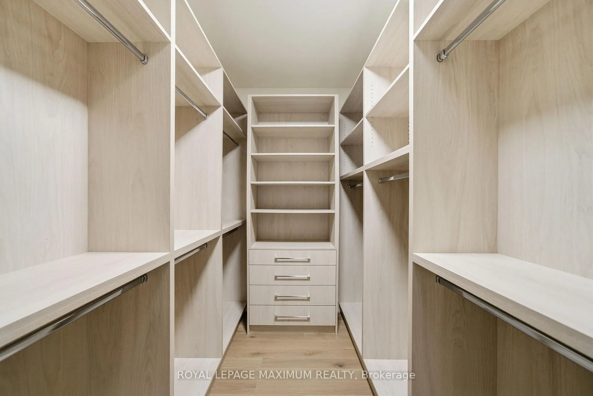 Photo 21 of 6 Donsgrove Court, Vaughan, Patterson — HOMEH