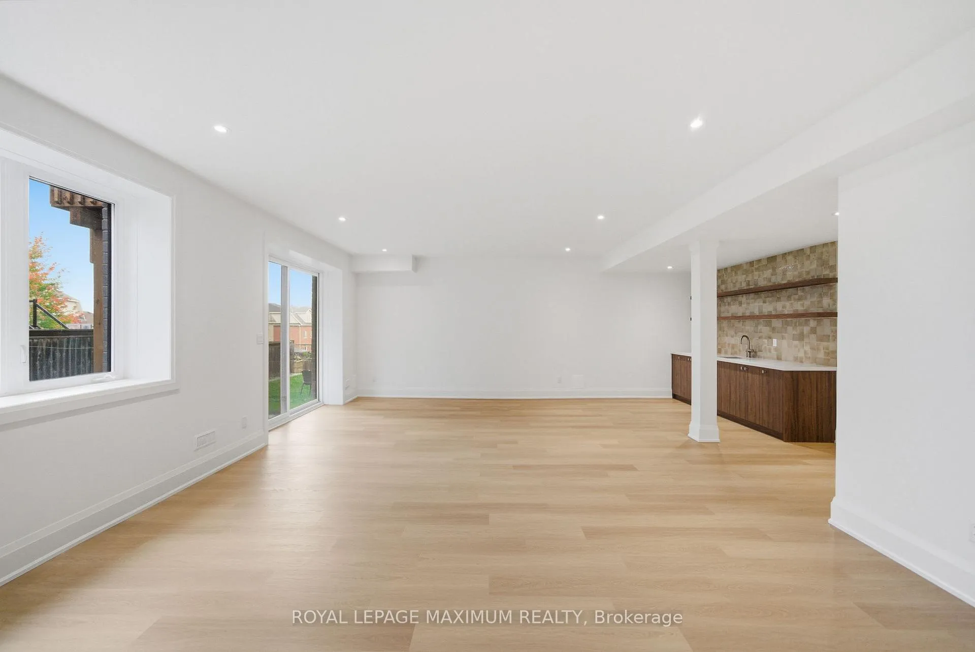Photo 34 of 6 Donsgrove Court, Vaughan, Patterson — HOMEH