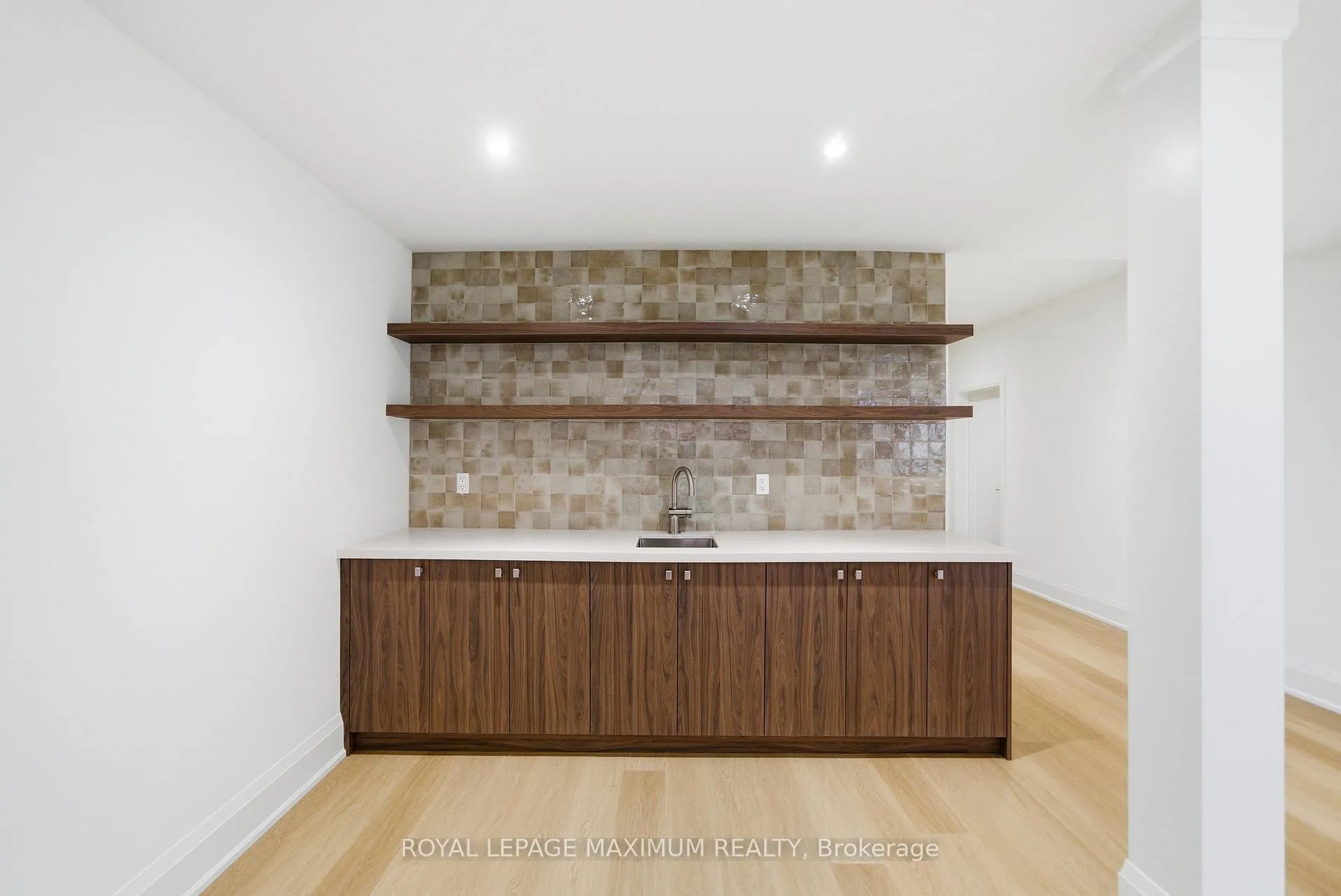 Photo 36 of 6 Donsgrove Court, Vaughan, Patterson — HOMEH