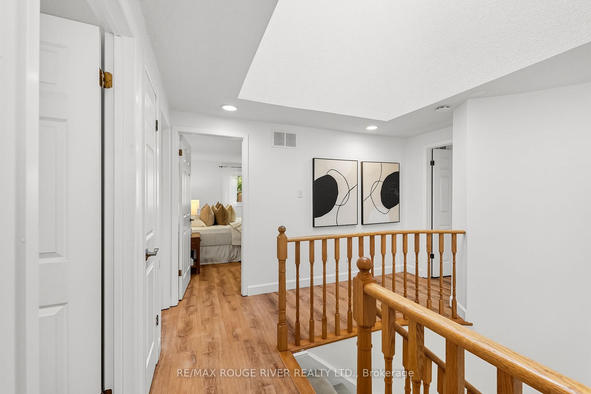 Photo 14 of 28 Wyndfield Crescent, Whitby, Pringle Creek — HOMEH