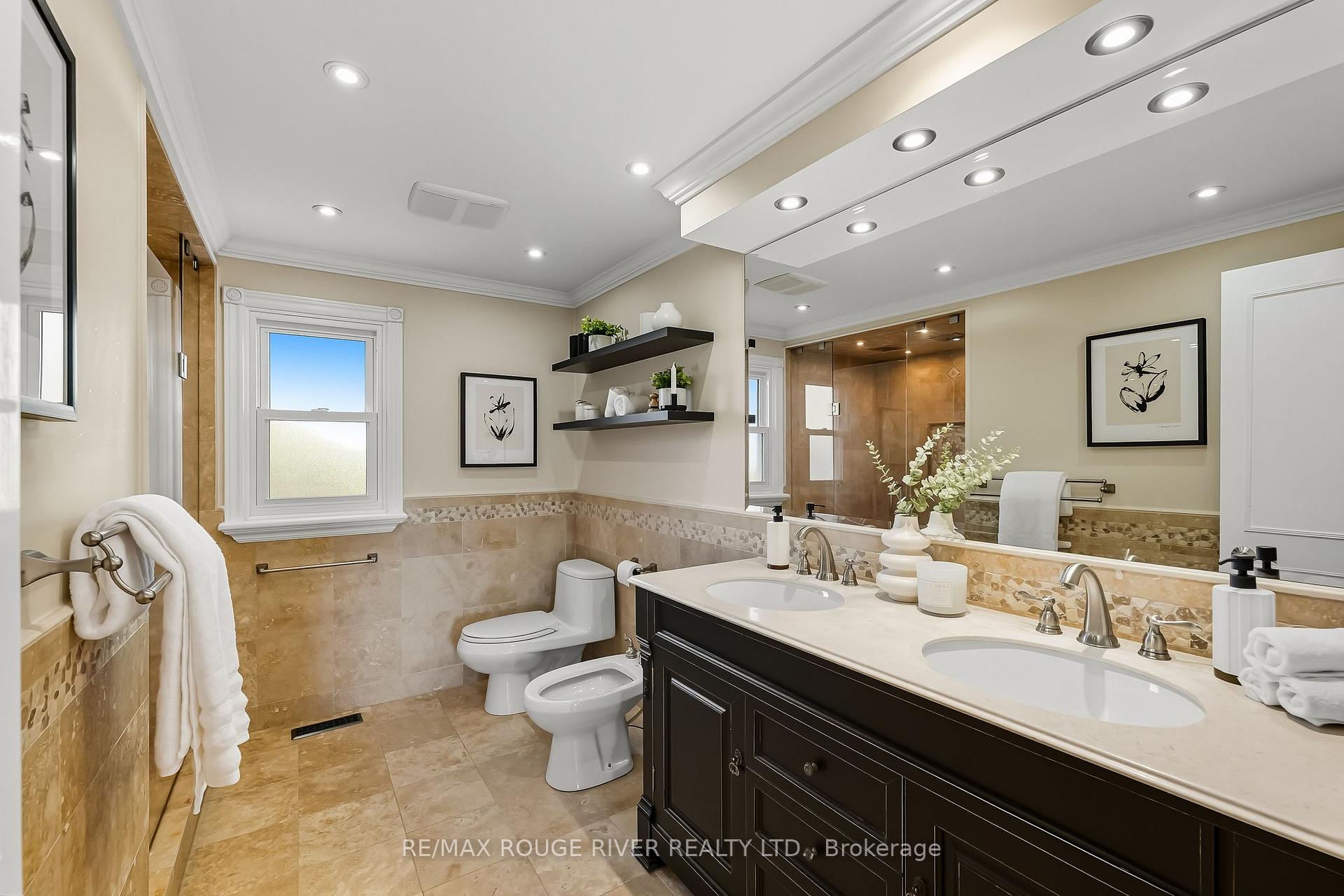 Photo 23 of 28 Wyndfield Crescent, Whitby, Pringle Creek — HOMEH