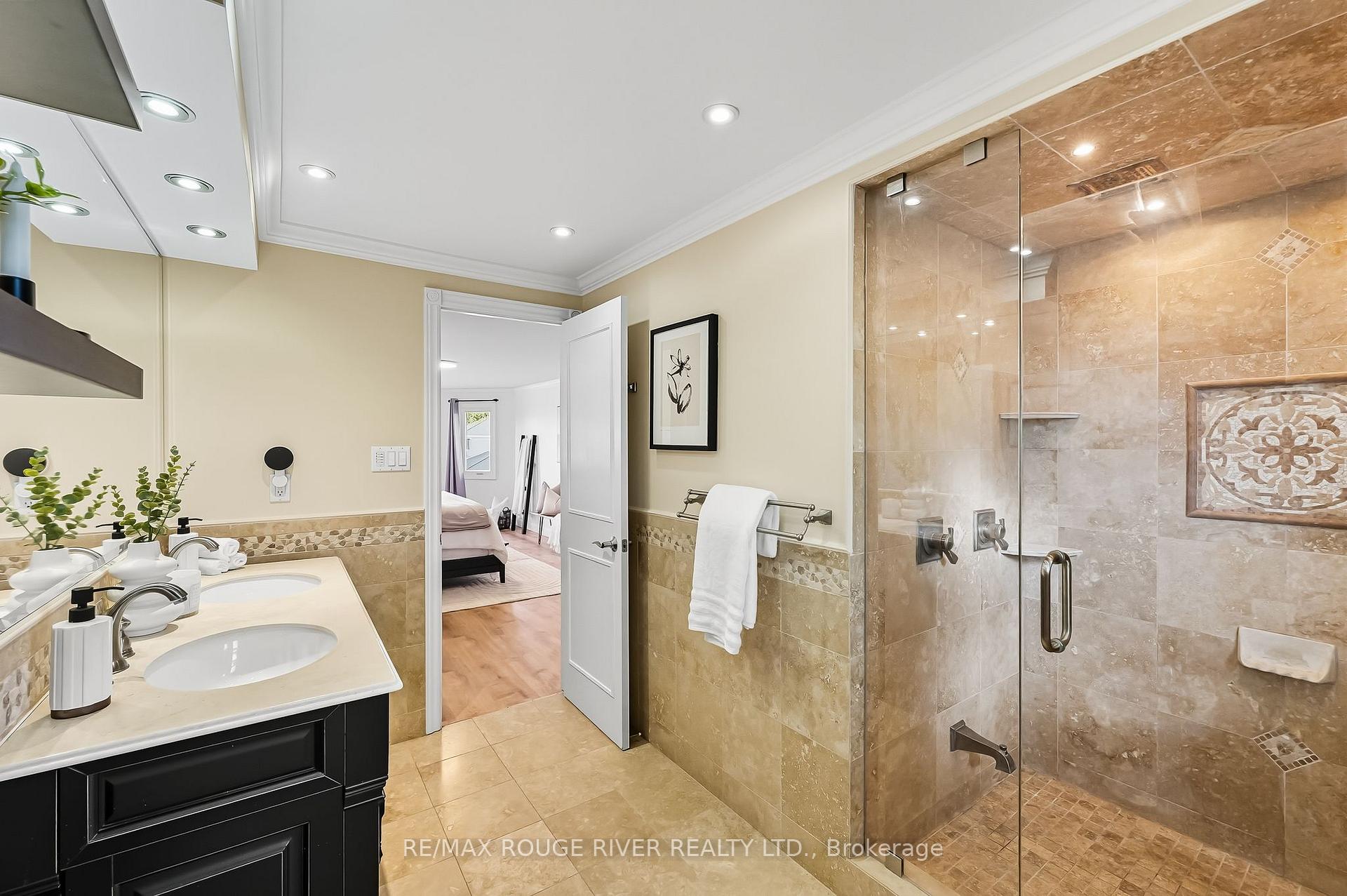 Photo 24 of 28 Wyndfield Crescent, Whitby, Pringle Creek — HOMEH