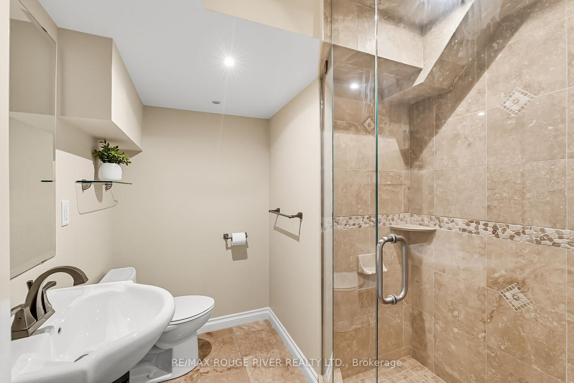 Photo 26 of 28 Wyndfield Crescent, Whitby, Pringle Creek — HOMEH