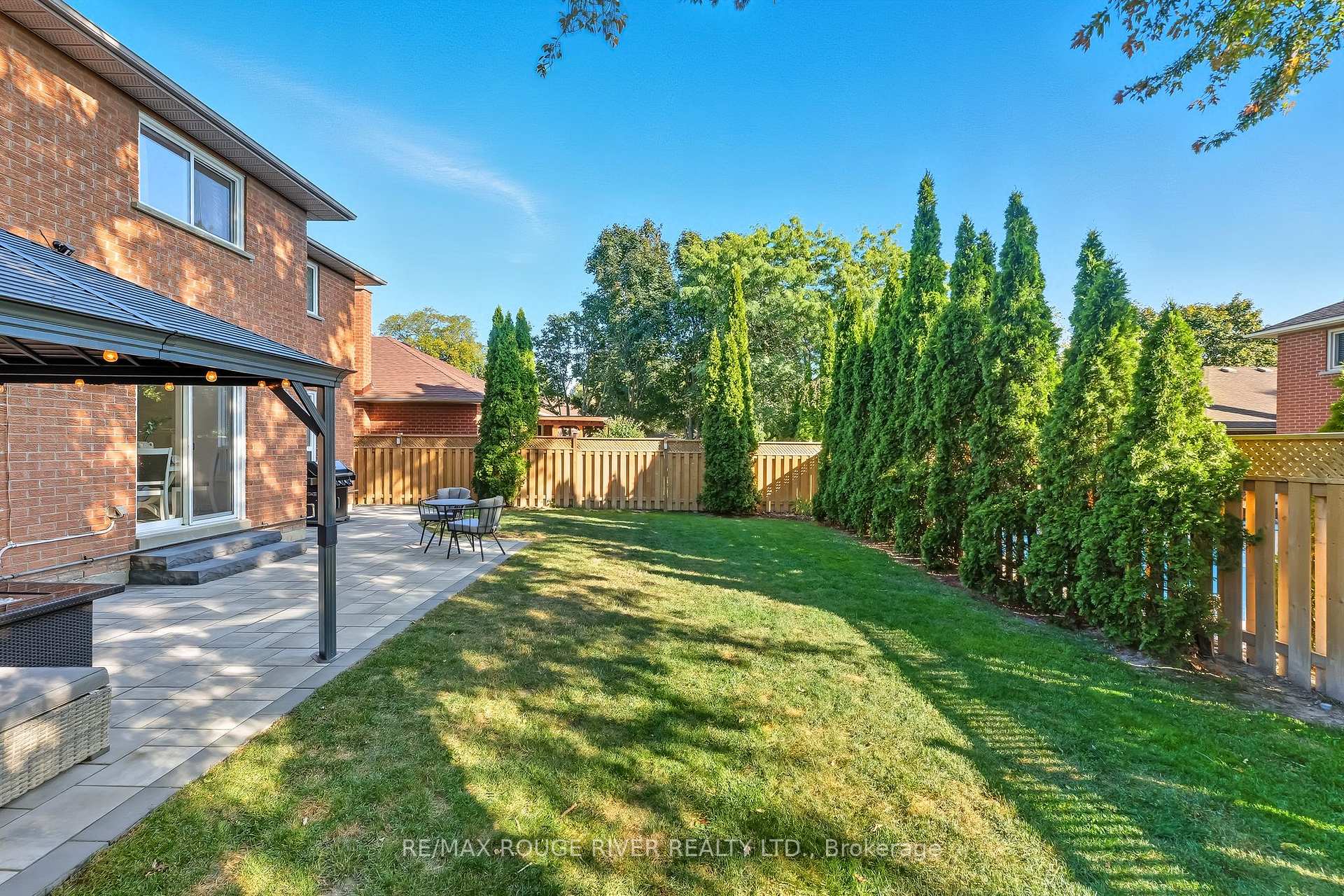 Photo 35 of 28 Wyndfield Crescent, Whitby, Pringle Creek — HOMEH