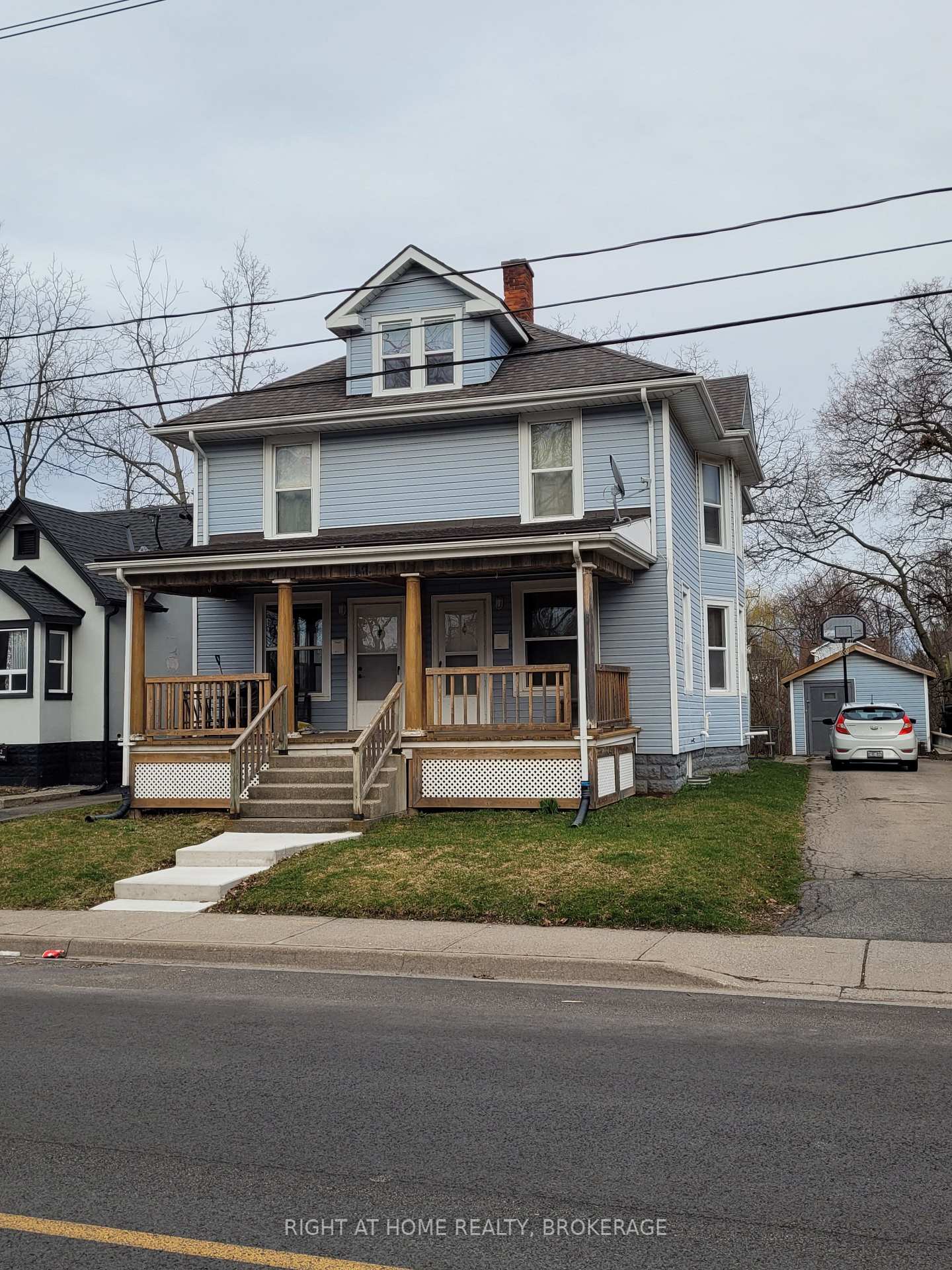 Photo 1 of 118 River Road, Welland, Welland Downtown — HOMEH