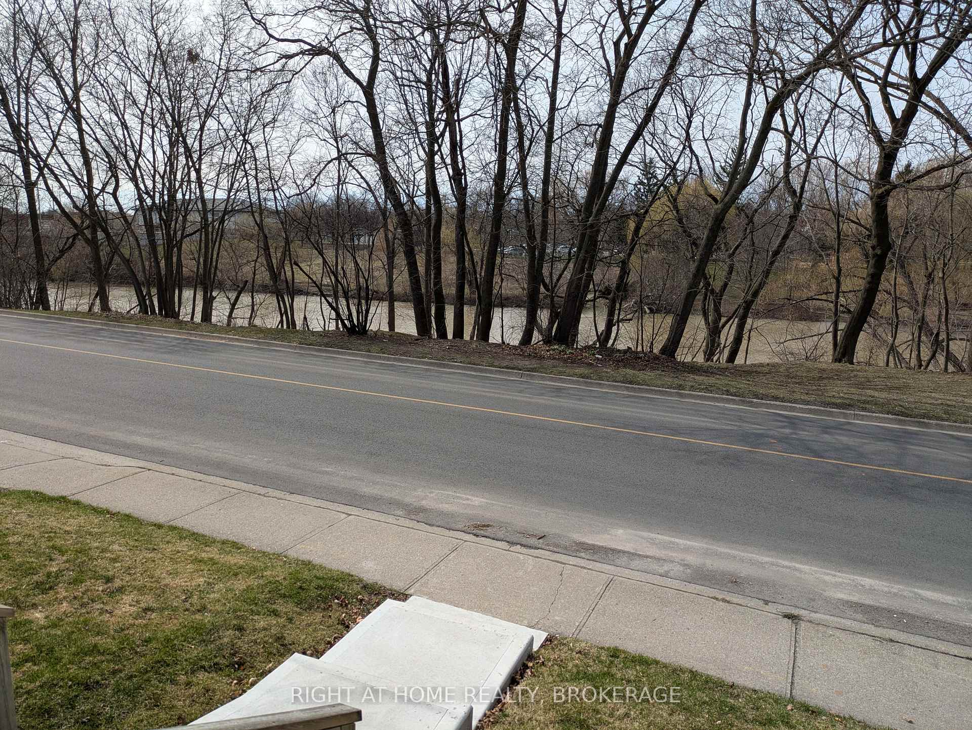 Photo 20 of 118 River Road, Welland, Welland Downtown — HOMEH