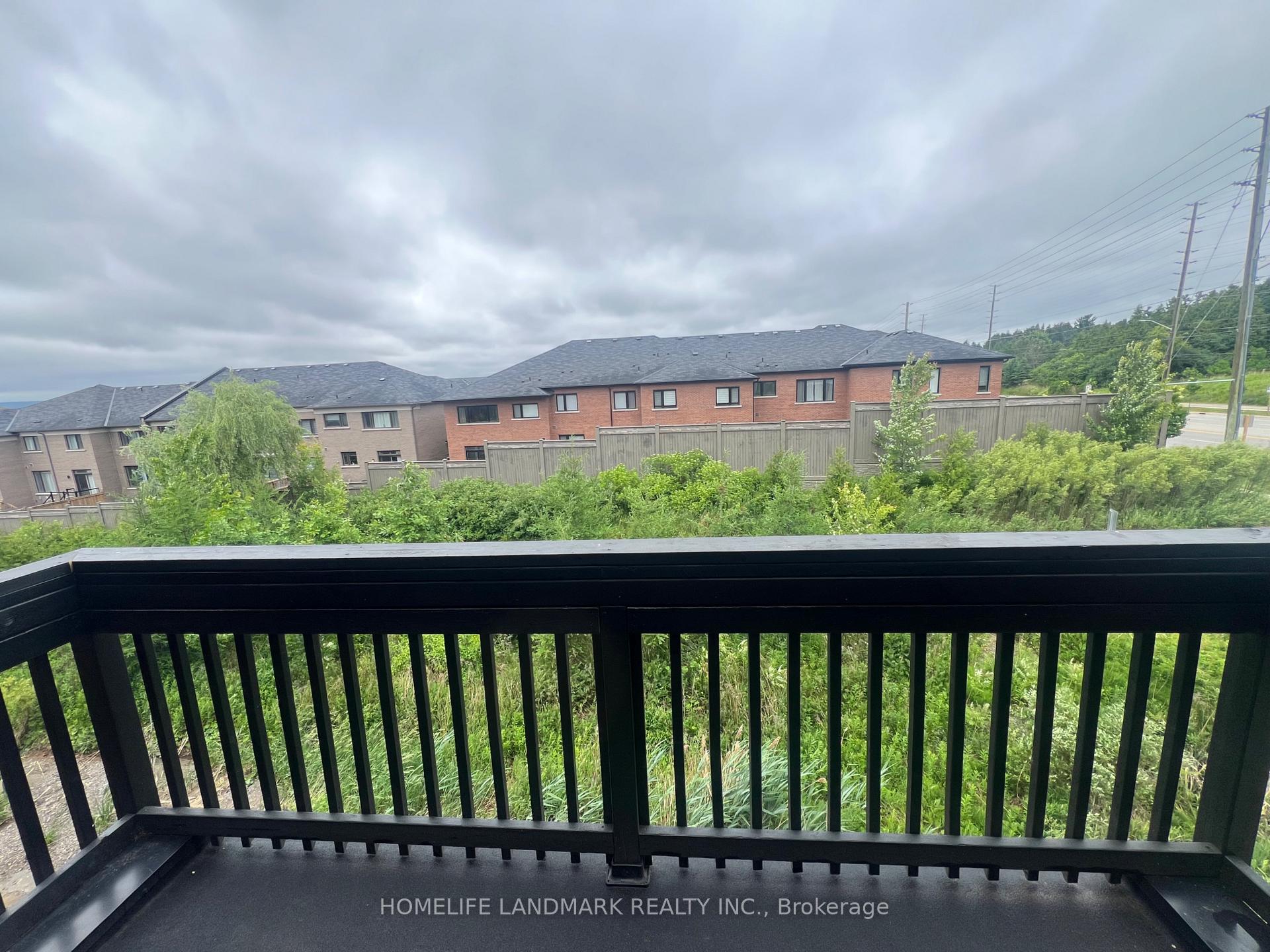 Photo 17 of 4 Chestnut Court, Aurora, Rural Aurora — HOMEH