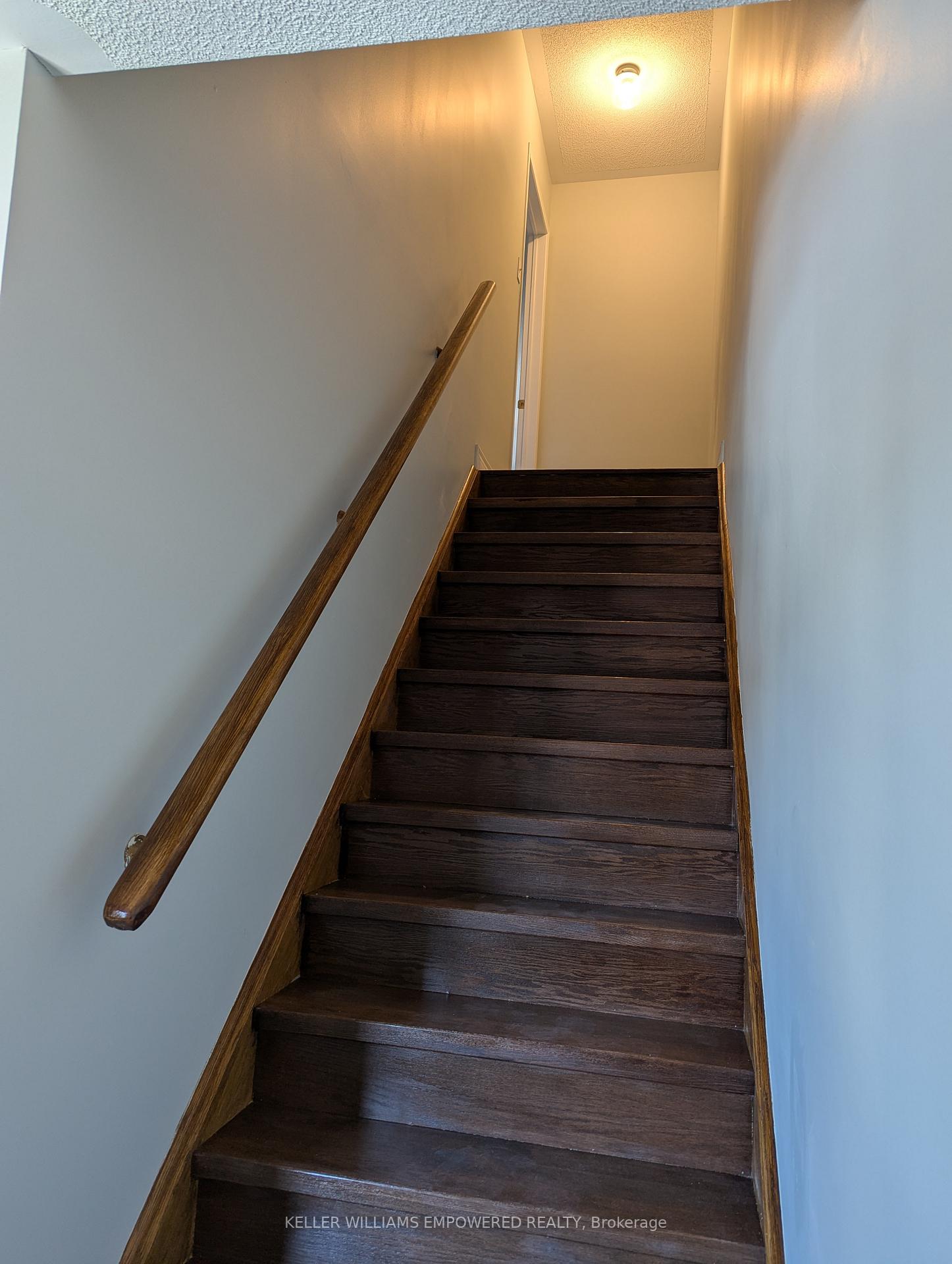 Photo 17 of 41 Neill Avenue, Whitby, Rolling Acres — HOMEH