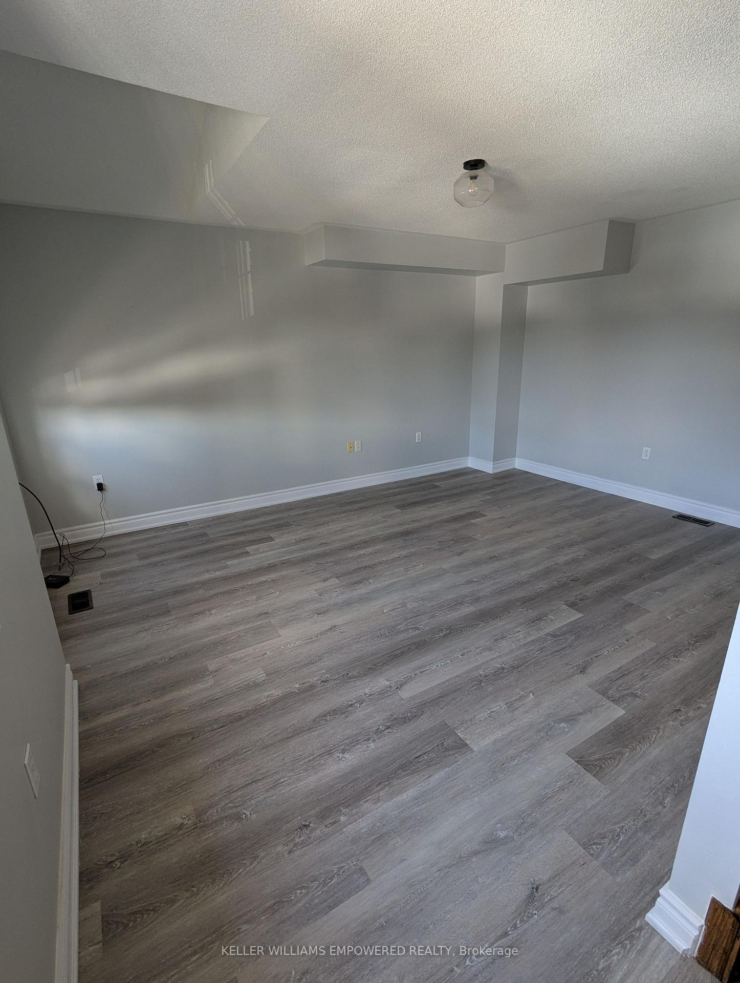 Photo 19 of 41 Neill Avenue, Whitby, Rolling Acres — HOMEH