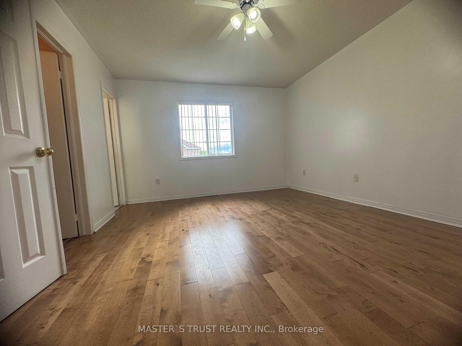 Photo 7 of 67 Laurelhurst Crescent, Vaughan, Vellore Village — HOMEH