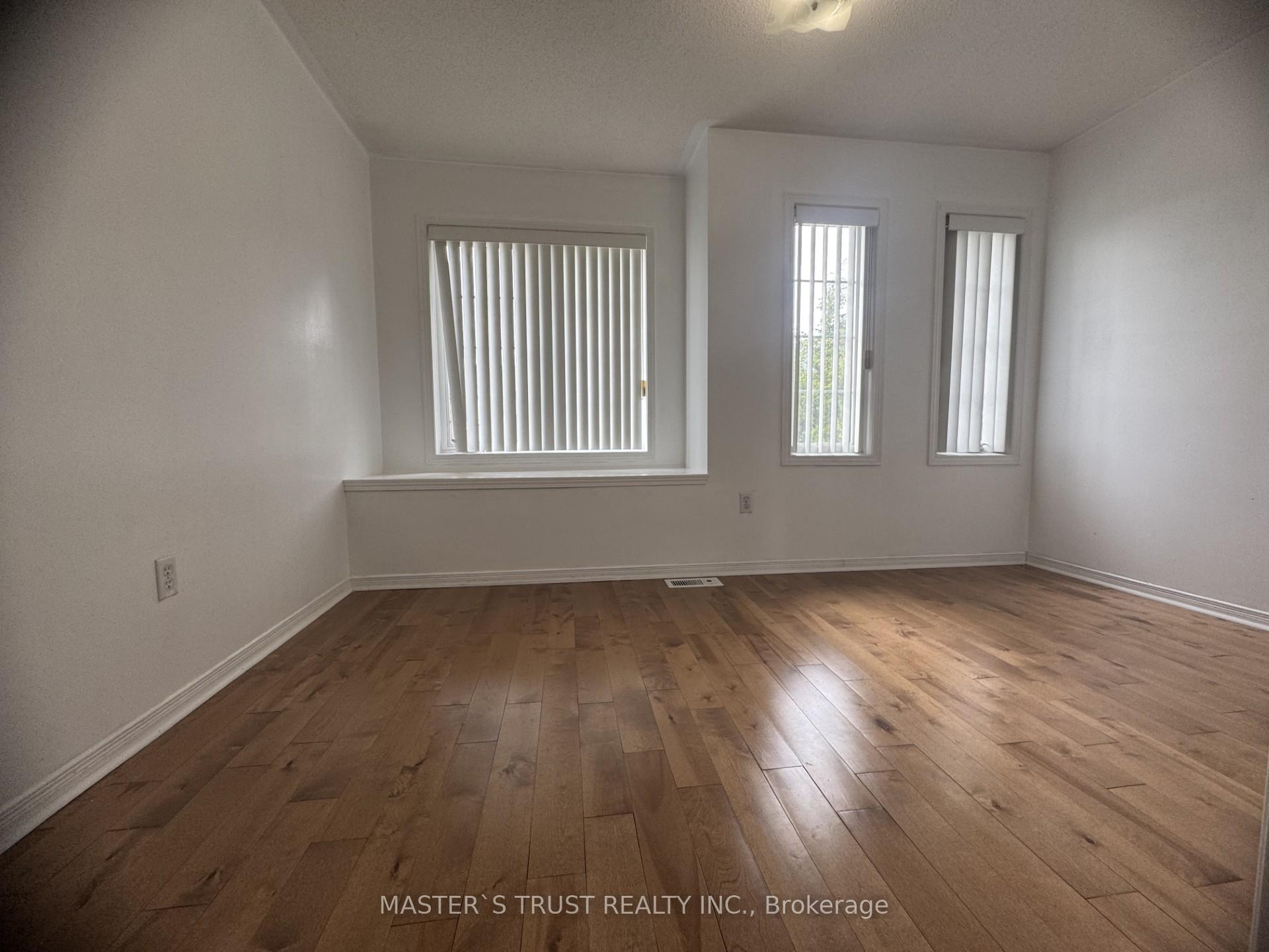 Photo 9 of 67 Laurelhurst Crescent, Vaughan, Vellore Village — HOMEH