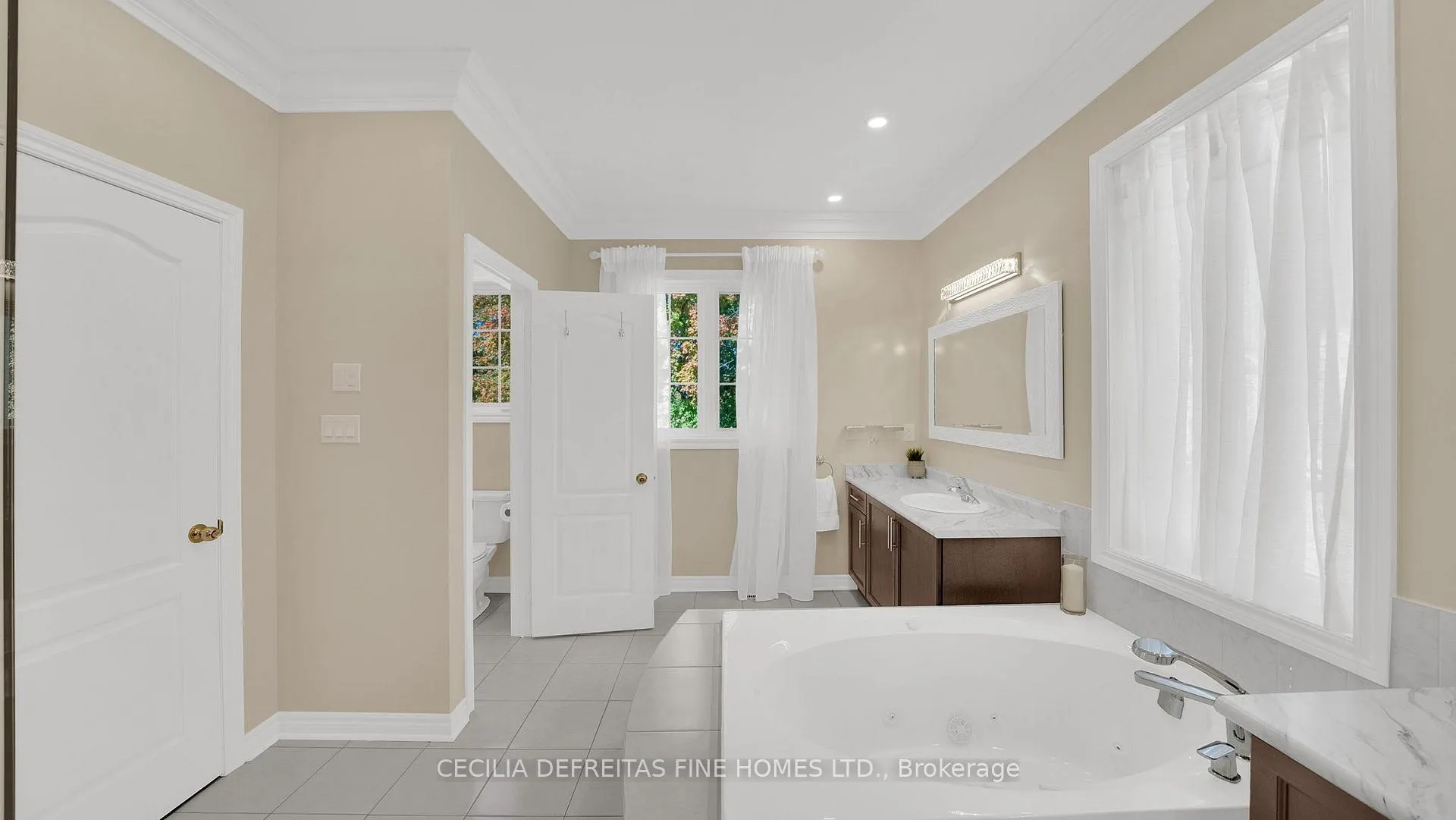 Photo 33 of 6 Orwell Drive, Vaughan, Vellore Village — HOMEH