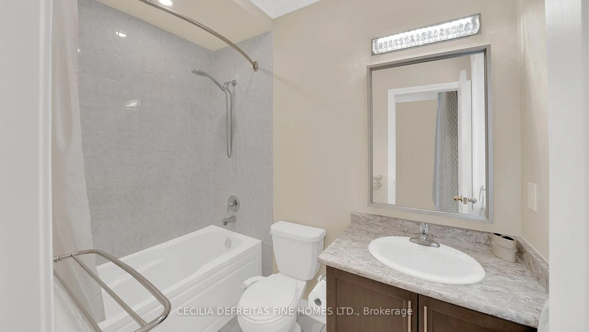 Photo 38 of 6 Orwell Drive, Vaughan, Vellore Village — HOMEH